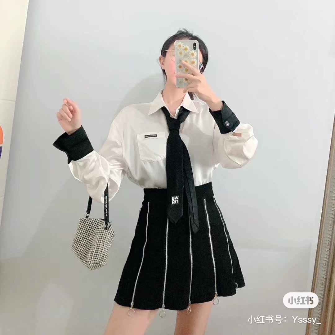 Alexander Wang rhinestone shoulder bag, designed for underarm shoulder - Bag 2