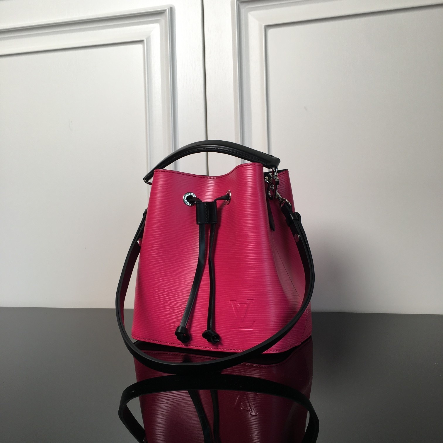 2020夏季MINI新款 M52853胭脂红【顶级原单】 NÉONOÉ BB 手袋(线上首发) NéoN