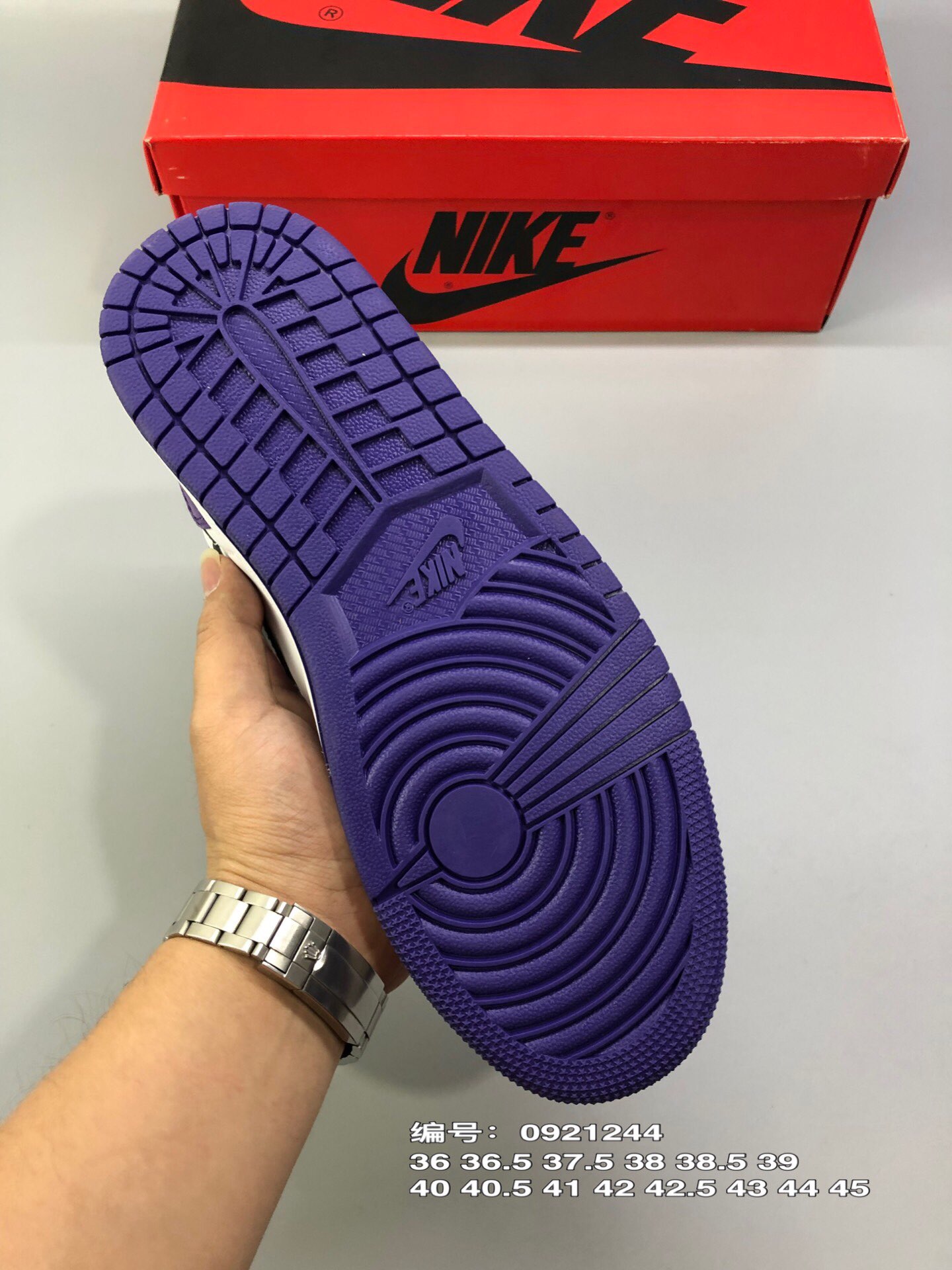 130 AJ乔丹AIR JORDAN 1 Mid AJ1高帮篮球鞋
