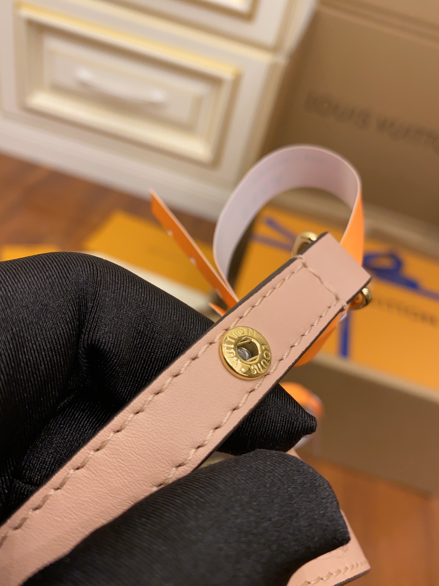Louis Vuitton LV Neonoe 水桶包 M44022
