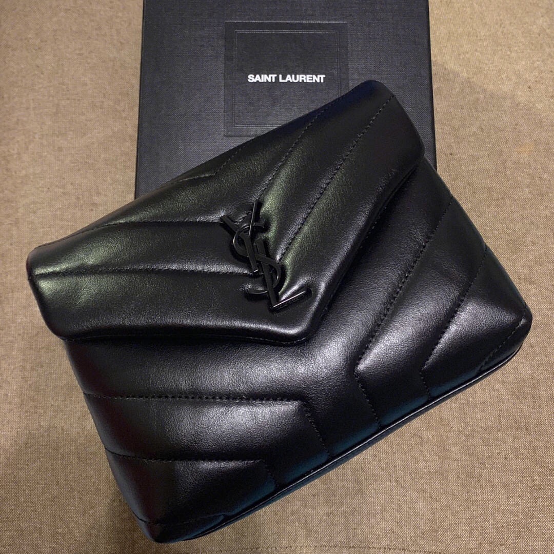 YSL LouLou 迷你斜挎包 467072黑色/黑扣