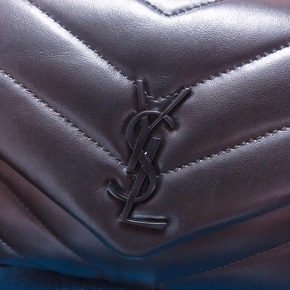 YSL LouLou 迷你斜挎包 467072黑色/黑扣