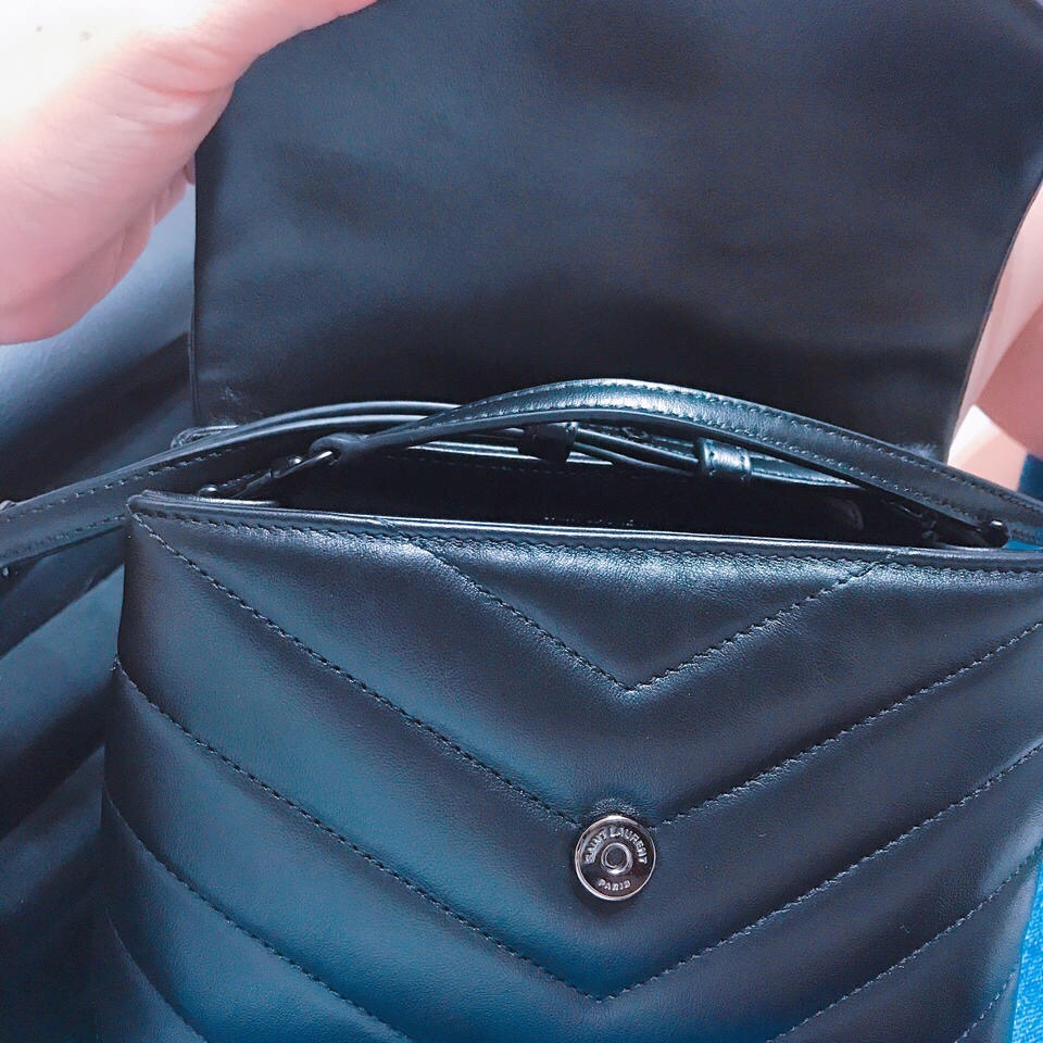 YSL LouLou 迷你斜挎包 467072黑色/黑扣