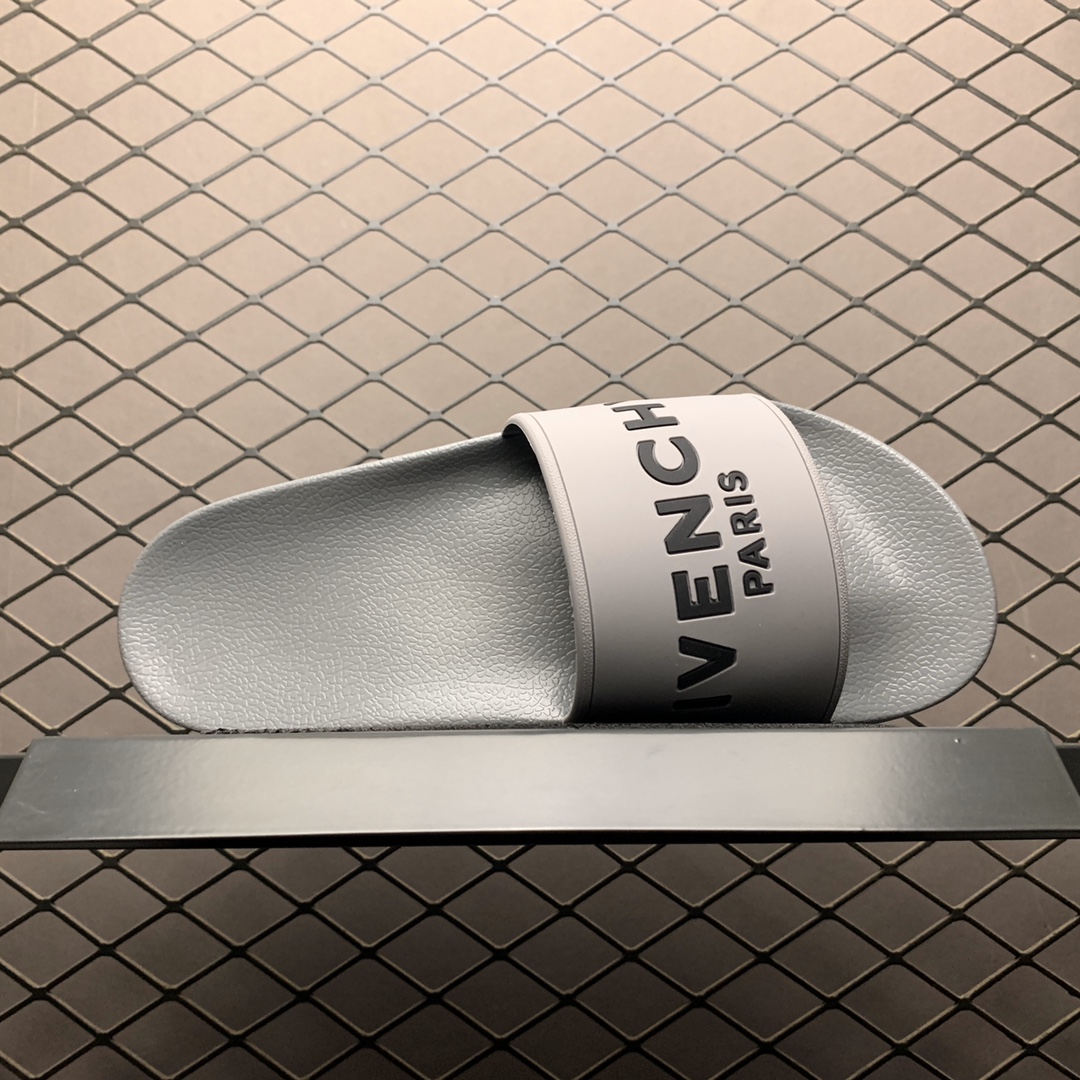 110 Givenchy 纪梵希 19ss夏季一字拖鞋 高端奢潮 网红款 经典潮流Givenchy压纹Logo 超软鞋底拖鞋 海外代购