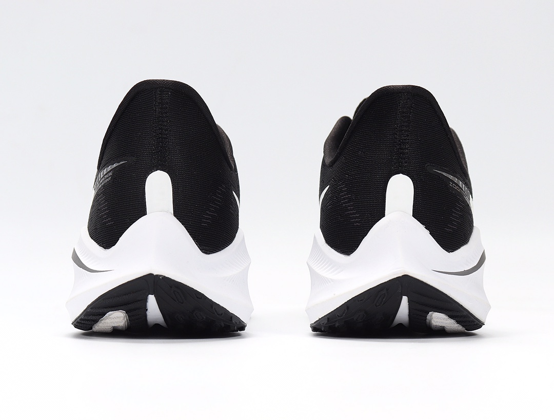 150 Nike Air Zoom Vomero 14 登月14代 AH7857-001 黑白 2019春夏网面跑鞋