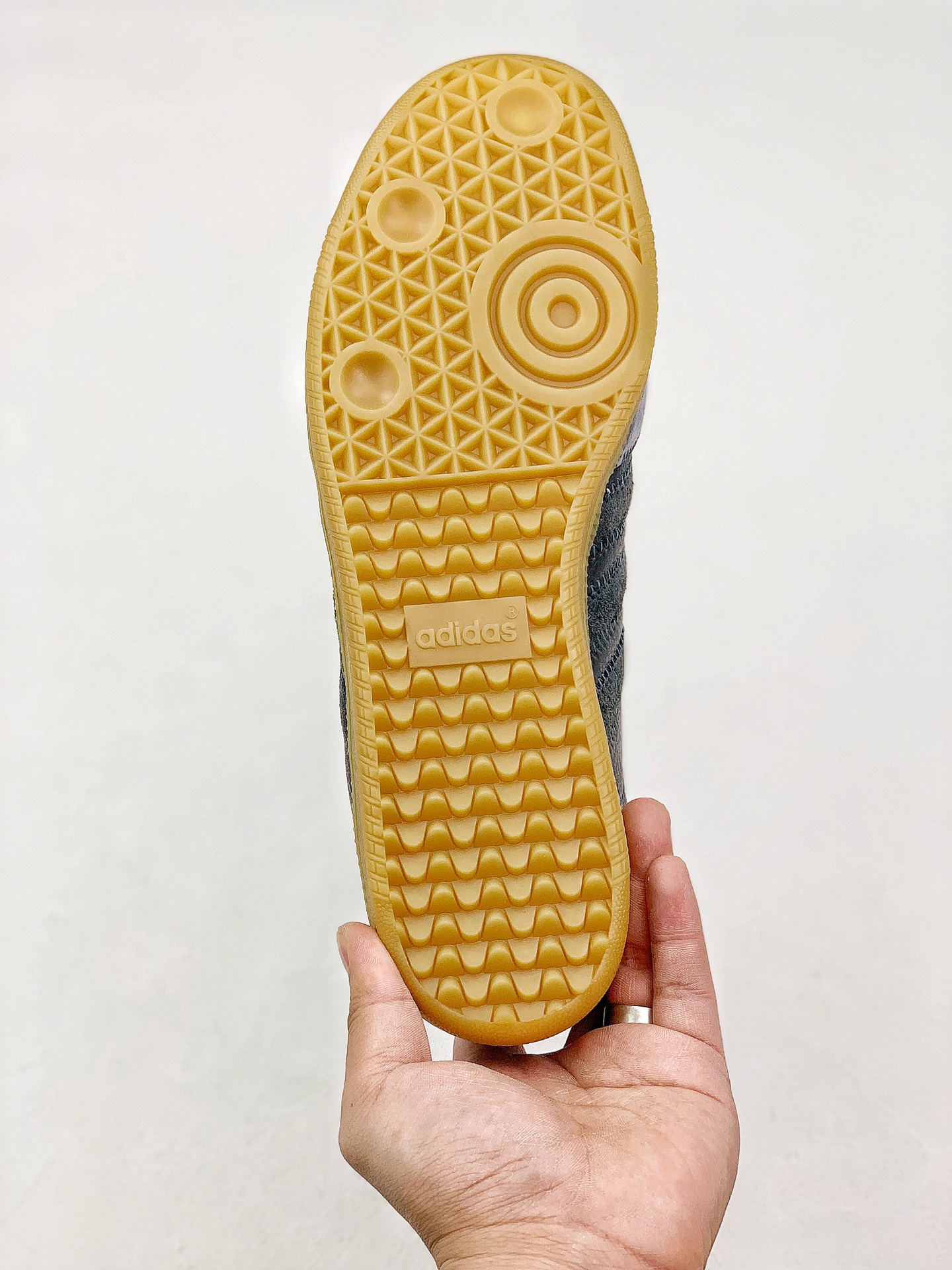 140 Adidas Samba OG 经典鞋款 Adidas 近70年的经典Samba