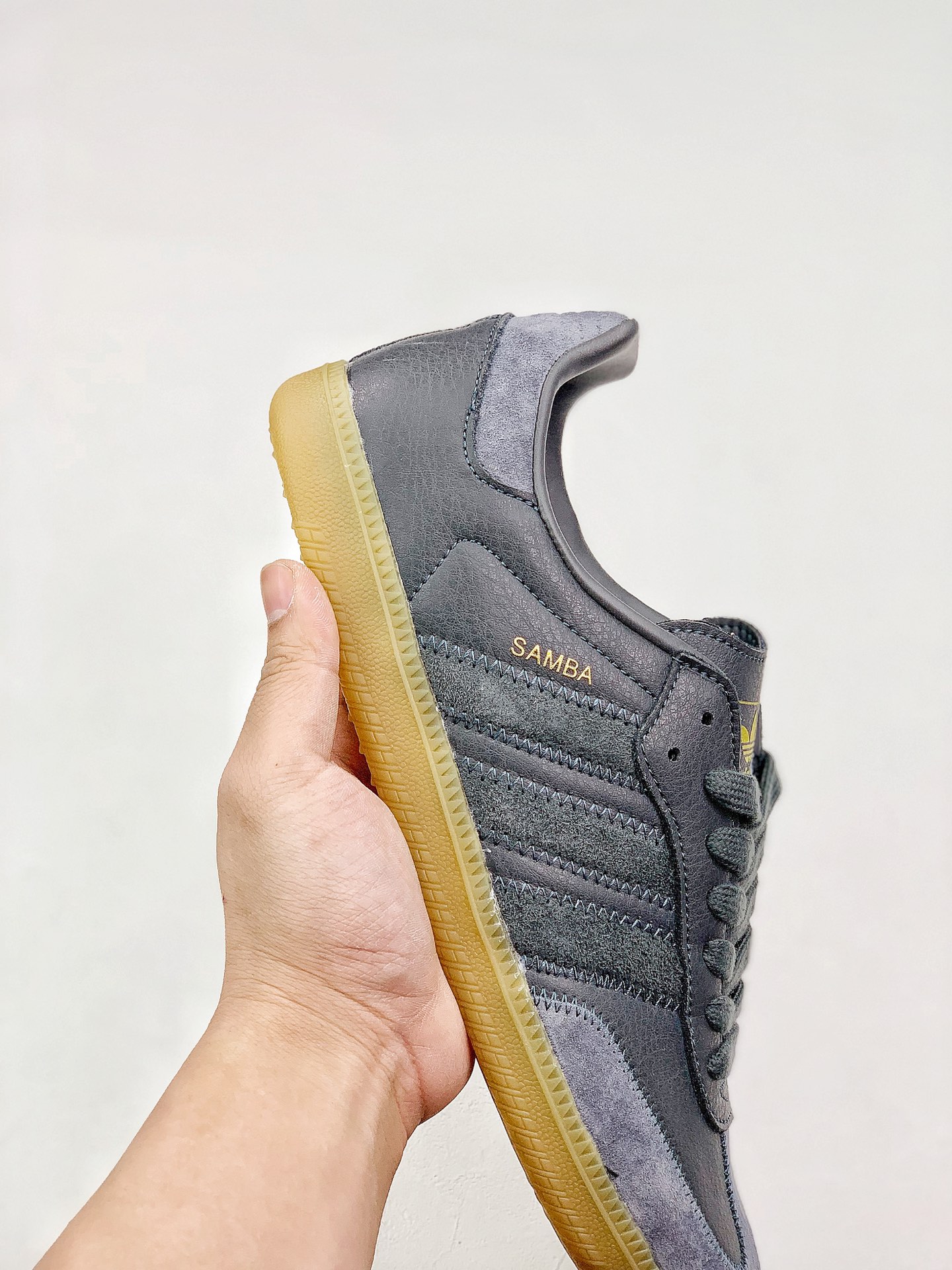140 Adidas Samba OG 经典鞋款 Adidas 近70年的经典Samba