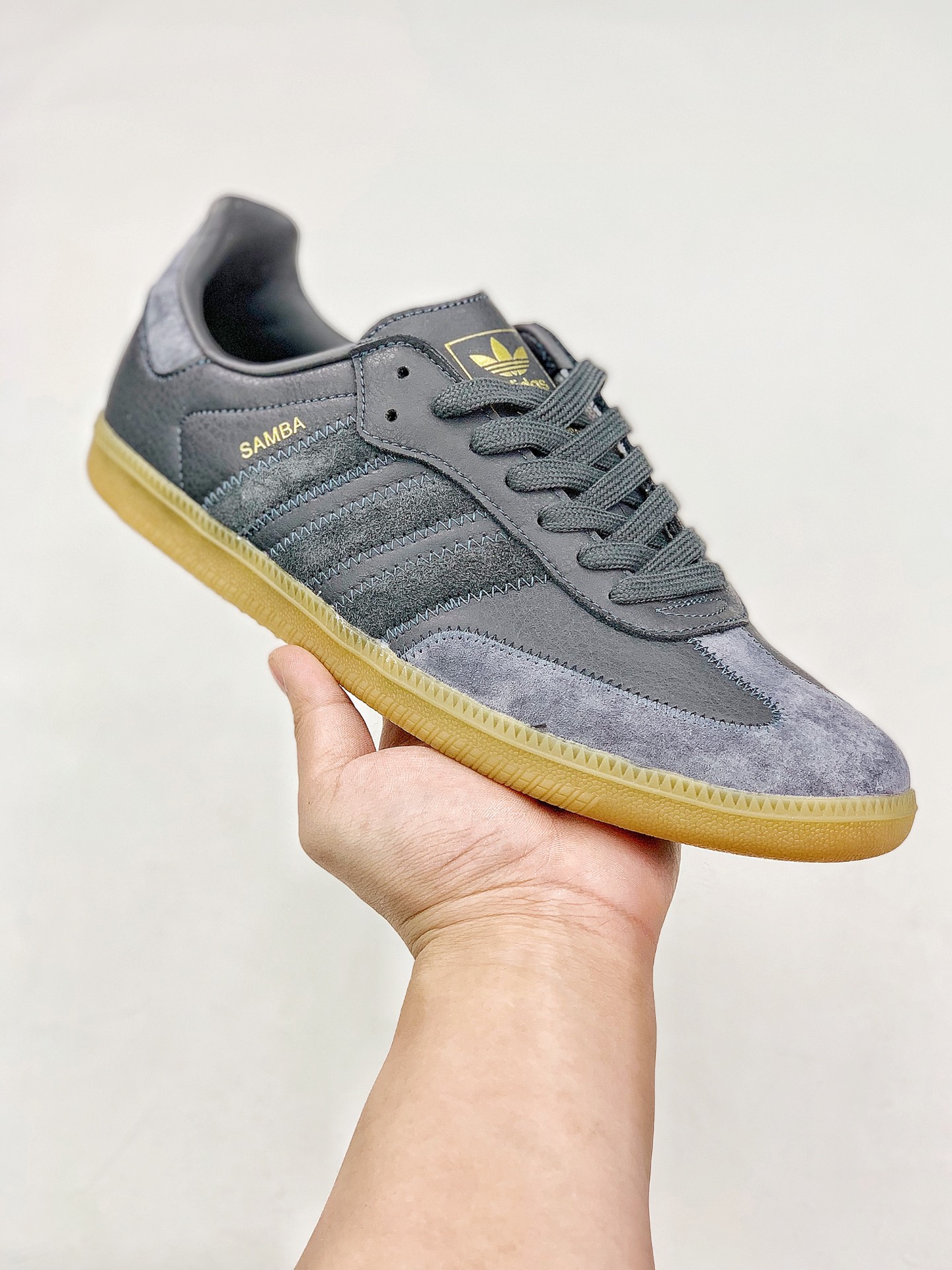 140 Adidas Samba OG 经典鞋款 Adidas 近70年的经典Samba