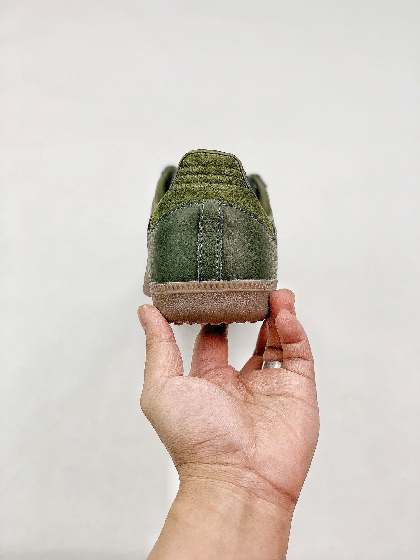 140 Adidas Samba OG 经典鞋款 Adidas 近70年的经典Samba-莆田鞋,莆田鞋货源,高仿鞋,高仿鞋货源,安福档口,莆田高仿鞋,莆田鞋批发,高仿鞋批发,莆田高仿运动鞋,高仿运动鞋,莆田运动鞋 140 Adidas Samba OG 经典鞋款 Adidas 近70年的经典Samba