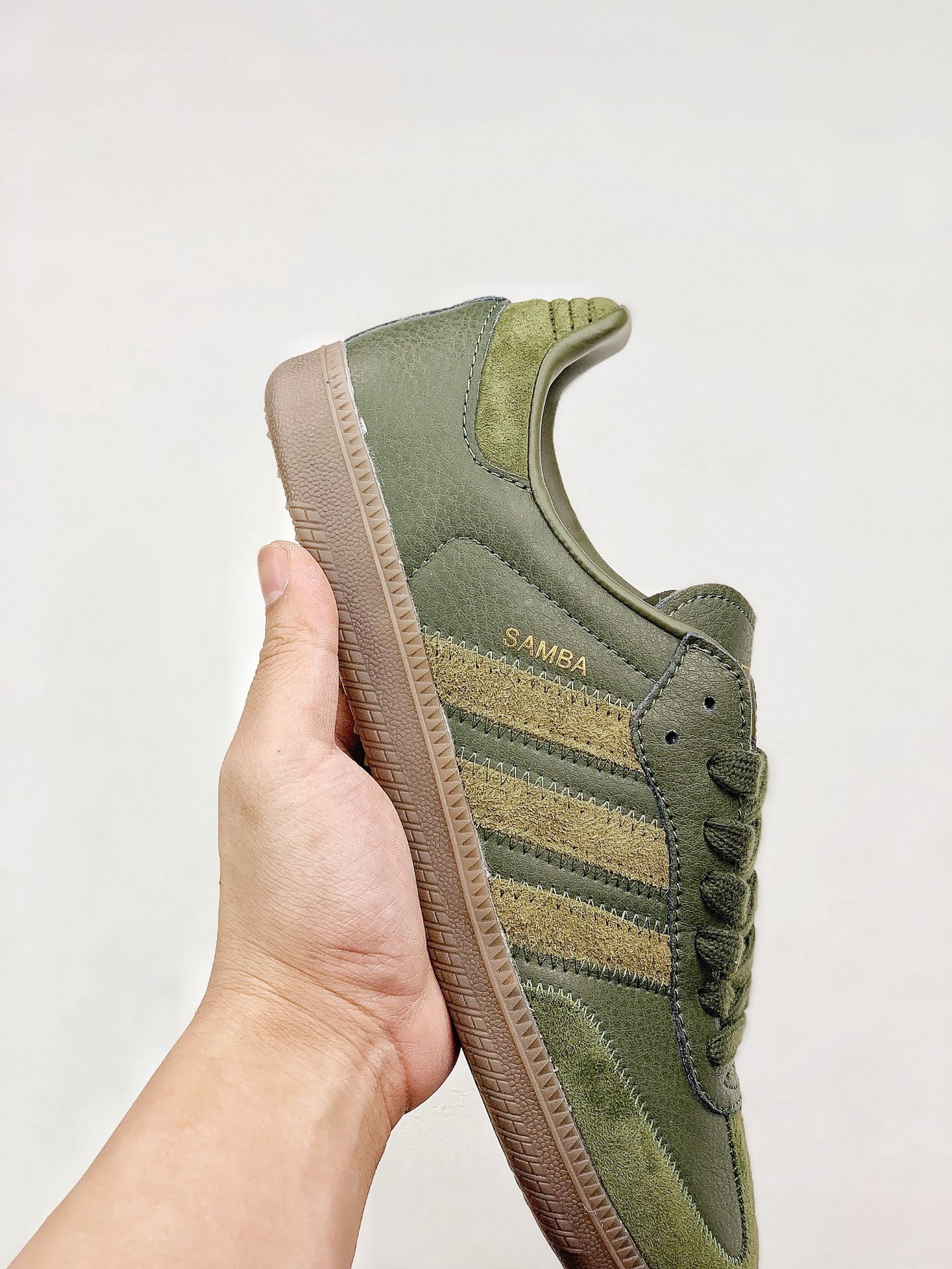 140 Adidas Samba OG 经典鞋款 Adidas 近70年的经典Samba-莆田鞋,莆田鞋货源,高仿鞋,高仿鞋货源,安福档口,莆田高仿鞋,莆田鞋批发,高仿鞋批发,莆田高仿运动鞋,高仿运动鞋,莆田运动鞋 140 Adidas Samba OG 经典鞋款 Adidas 近70年的经典Samba