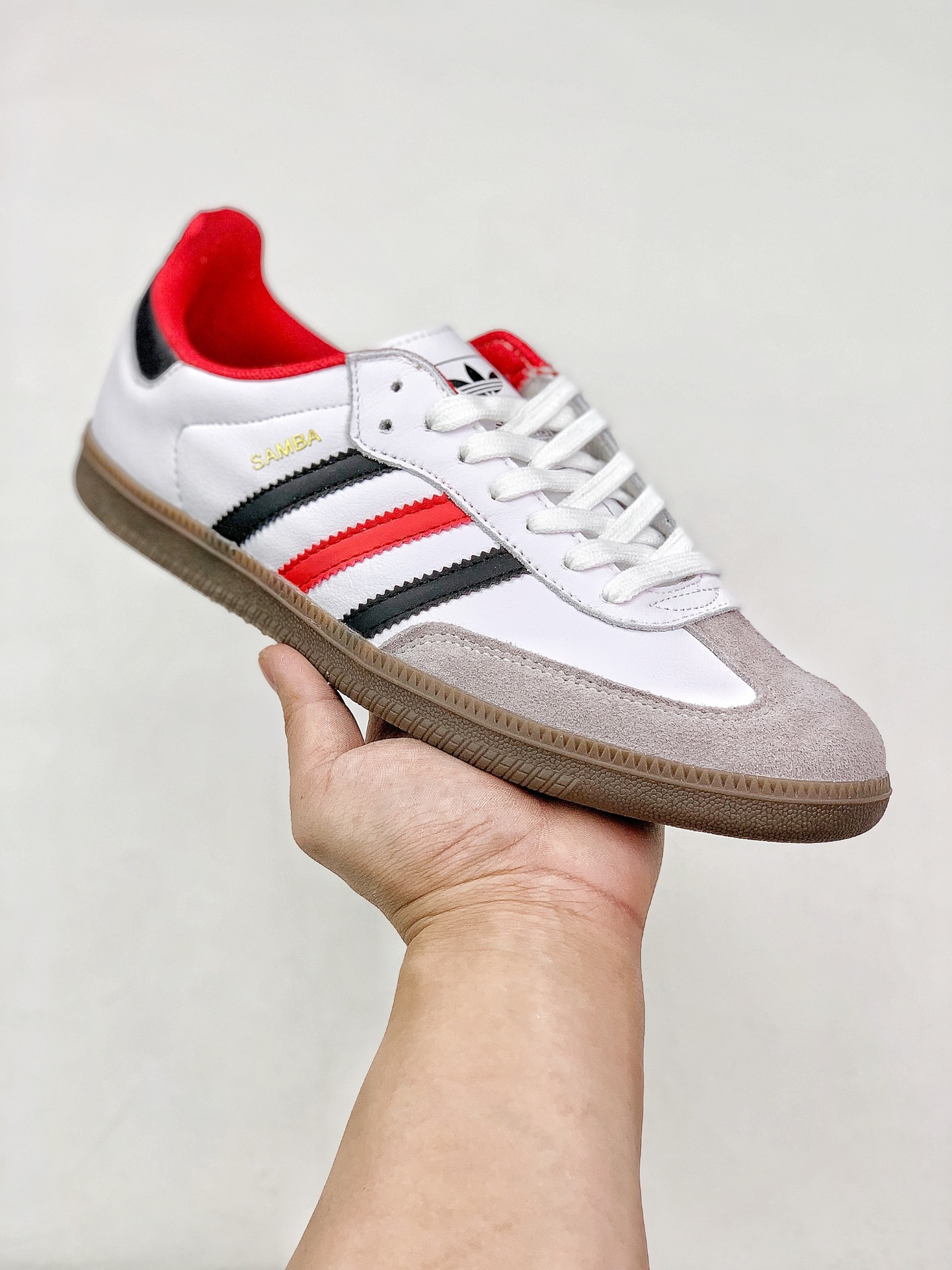 140 Adidas Samba OG 经典鞋款 Adidas 近70年的经典Samba-莆田鞋,莆田鞋货源,高仿鞋,高仿鞋货源,安福档口,莆田高仿鞋,莆田鞋批发,高仿鞋批发,莆田高仿运动鞋,高仿运动鞋,莆田运动鞋 140 Adidas Samba OG 经典鞋款 Adidas 近70年的经典Samba