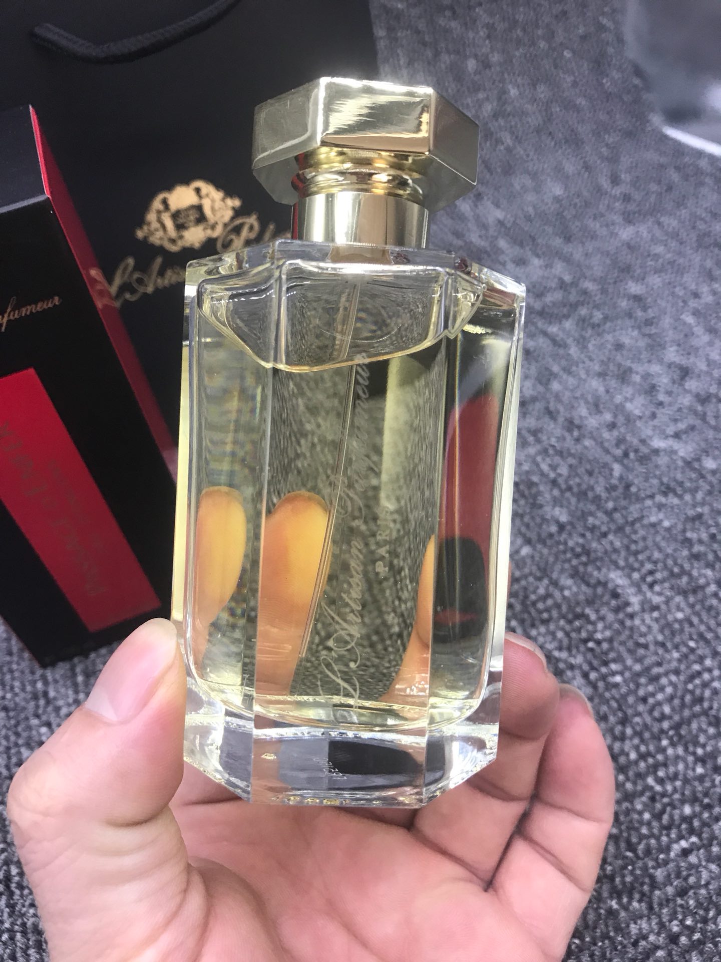 L'Artisan Parfumeur Passage d'Enfer EDT - A Gentle, Mysterious Incense Scent 5 i1586667627 8775 3
