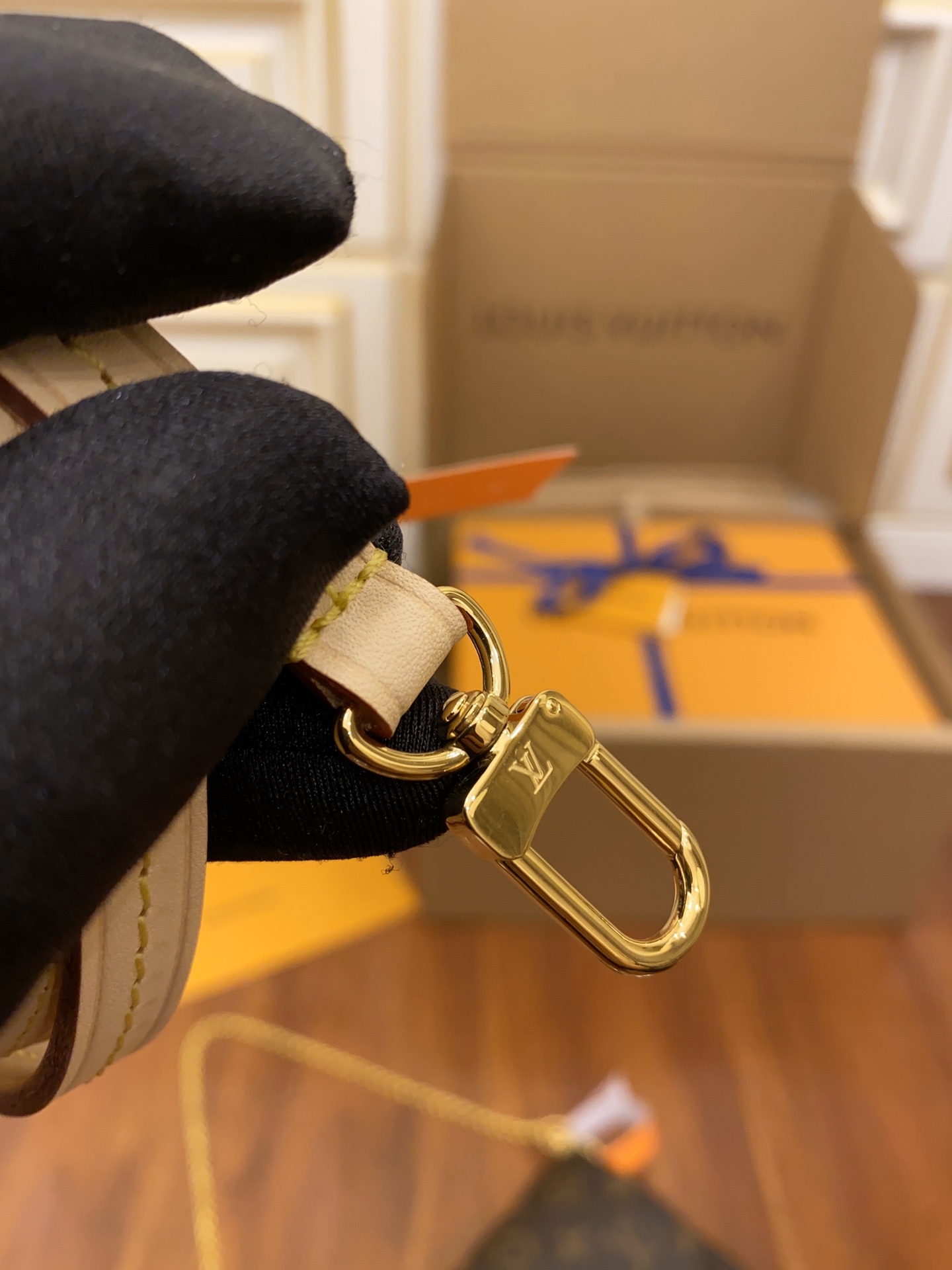 Louis Vuitton LV Favorite老花翻盖链条包单肩斜挎包M40718