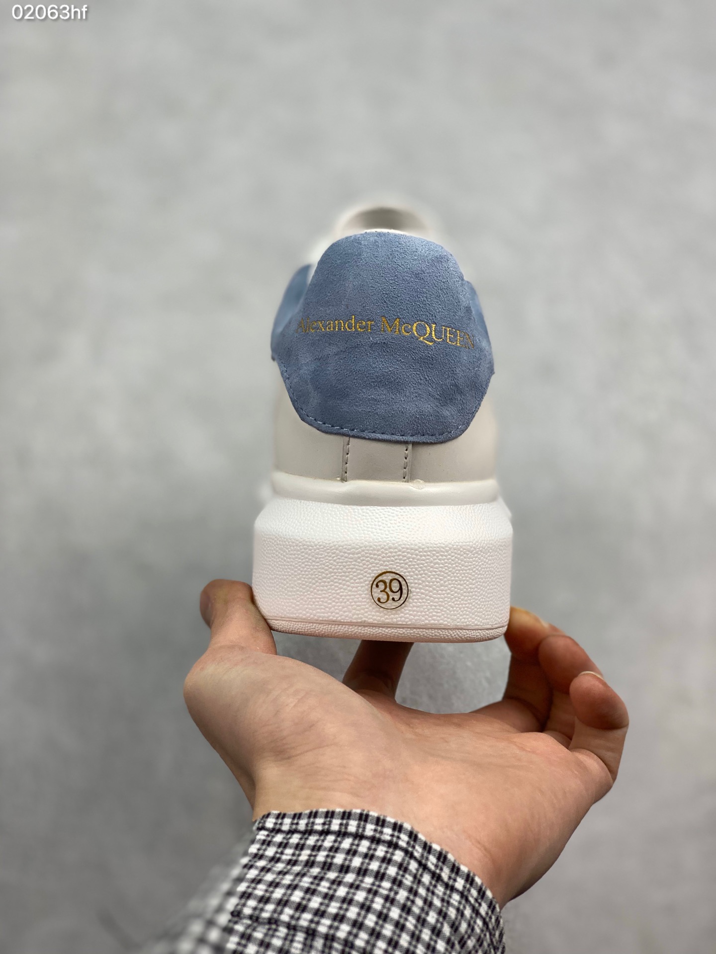 180 MuQuuen  版本多注意区分 Mcqueen 2019 风靡全球的万年款专注两年的经典楦型不变