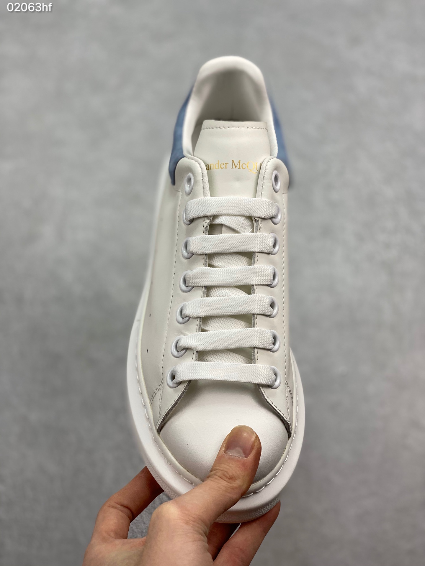180 MuQuuen  版本多注意区分 Mcqueen 2019 风靡全球的万年款专注两年的经典楦型不变
