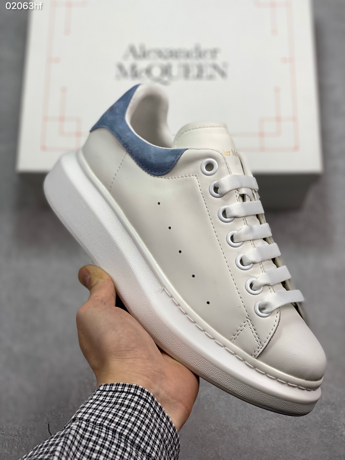 180 MuQuuen  版本多注意区分 Mcqueen 2019 风靡全球的万年款专注两年的经典楦型不变