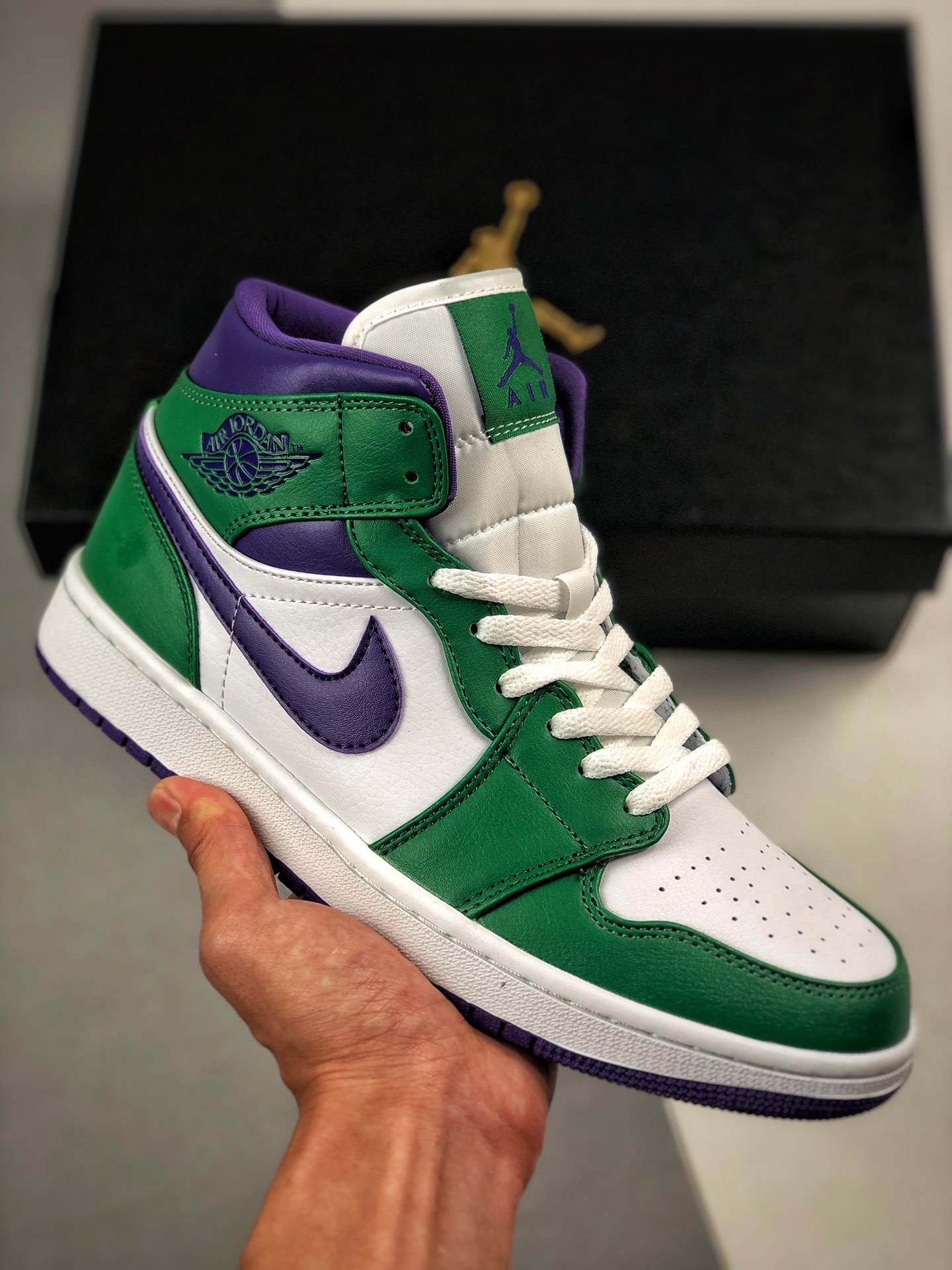 Soporte contra reembolso Air Jordan 1 Mid "Incredible Hulk" Hulk Original de fábrica Básicamente indistinguible de los …