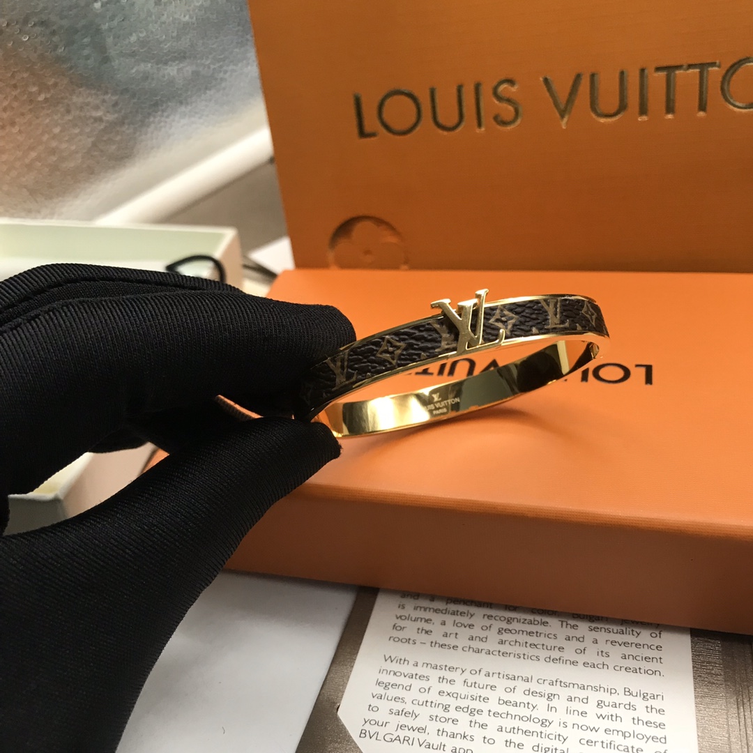 Louis Vuitton Haute Couture Classic Luxury Handbag Shoulder Crossbody 3
