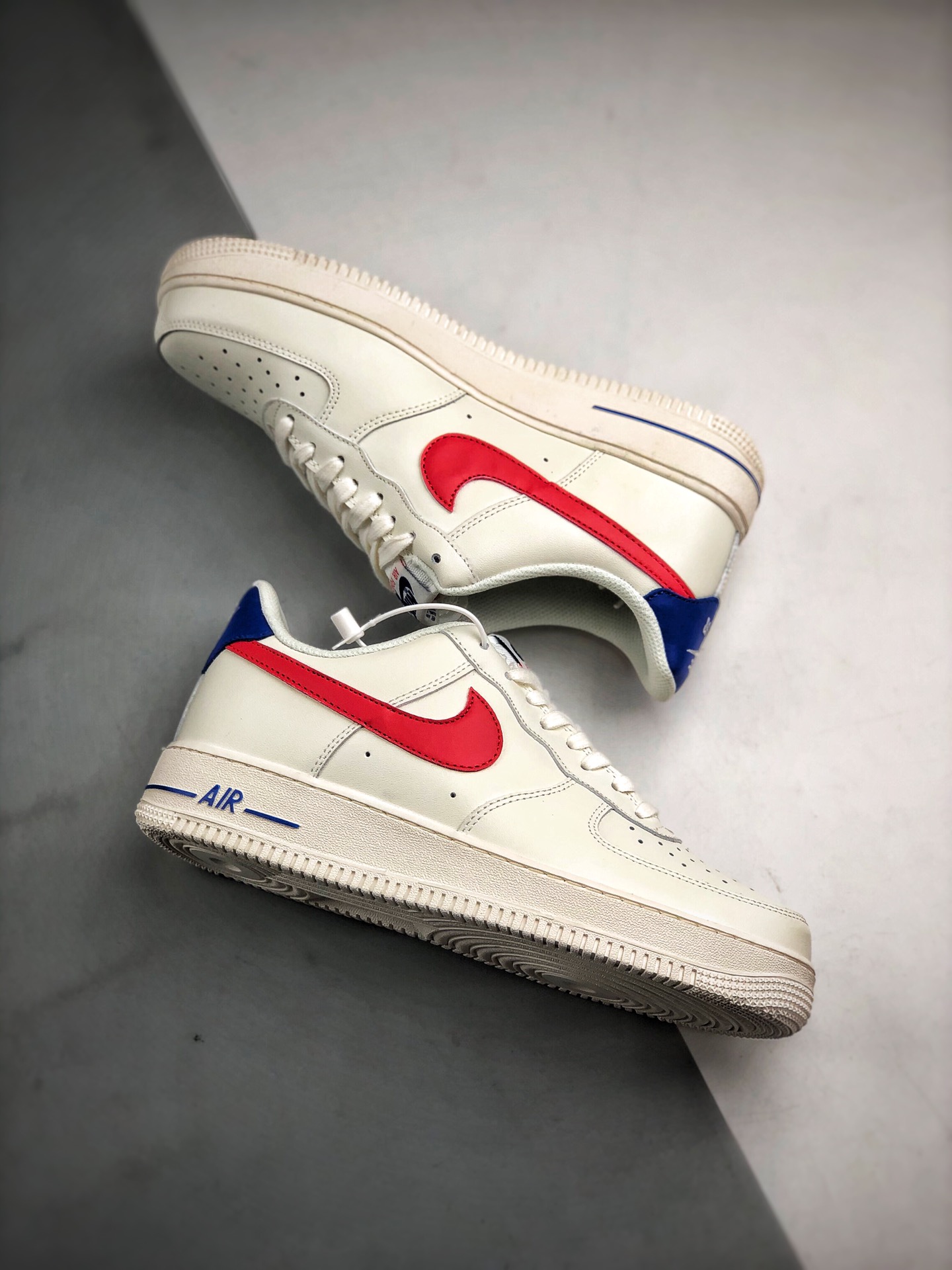 新款出货  p190 Air Force 1 '07 白红蓝 美国   315122-106 正确版本