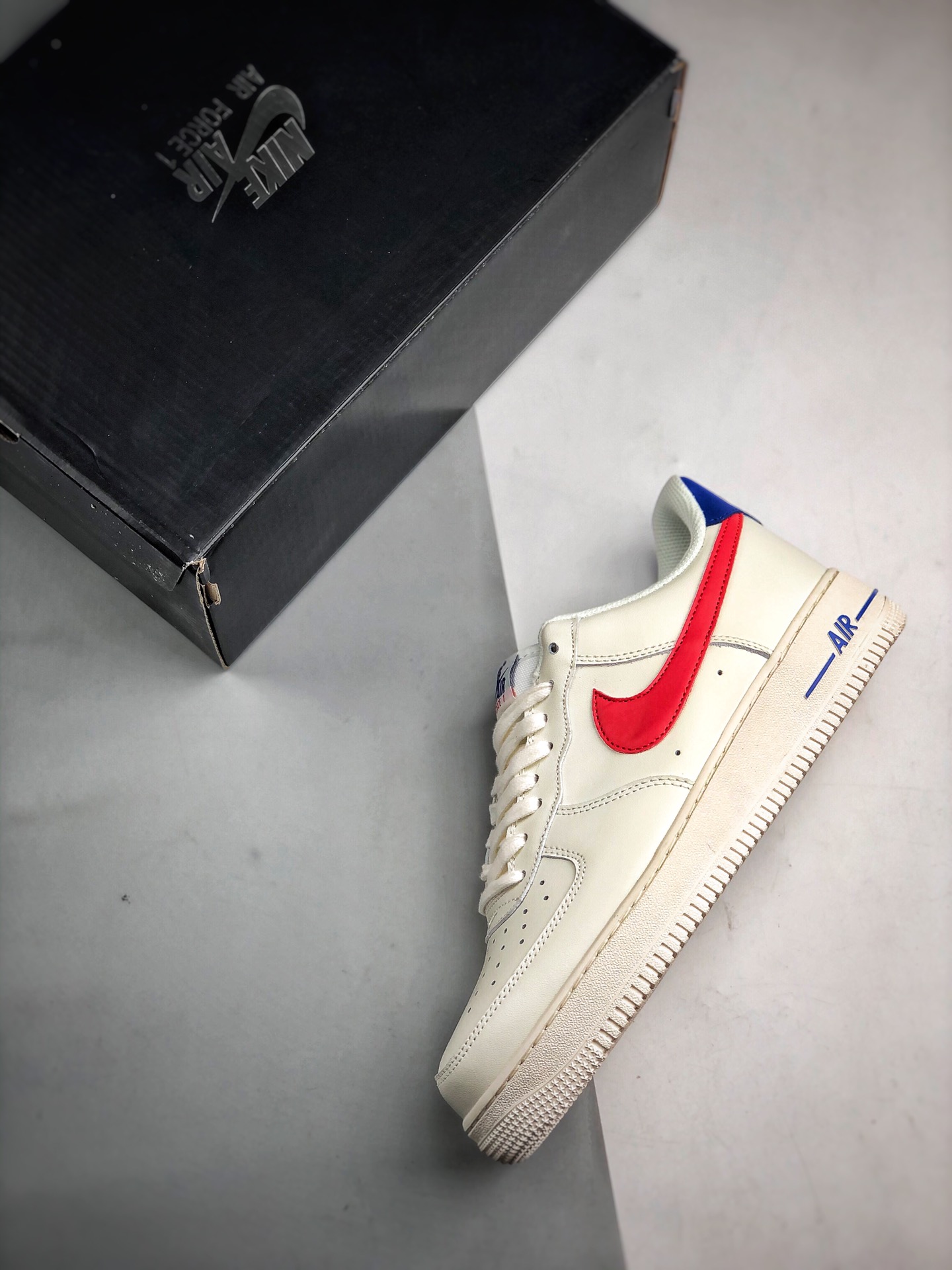 新款出货  p190 Air Force 1 '07 白红蓝 美国   315122-106 正确版本
