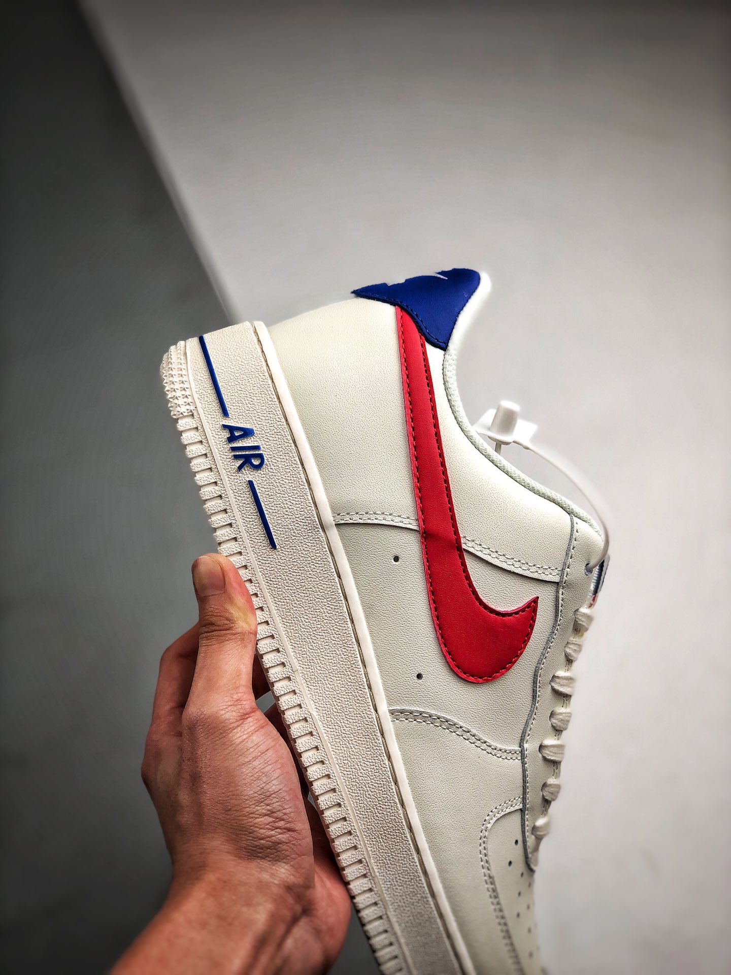 新款出货  p190 Air Force 1 '07 白红蓝 美国   315122-106 正确版本