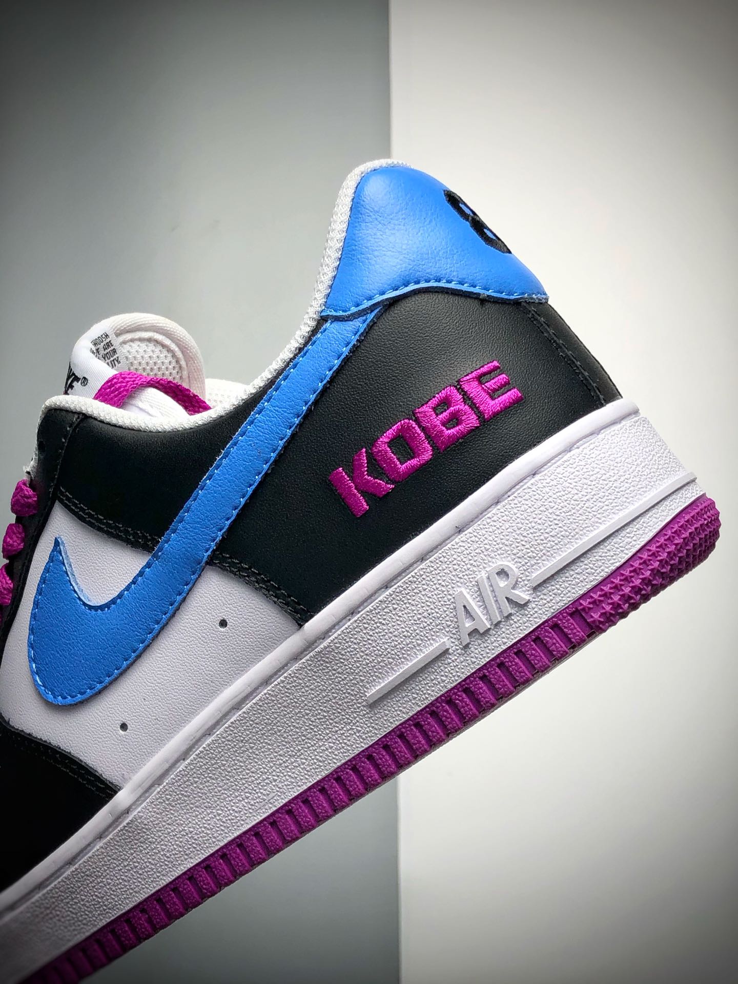 220 Nike Air Force 1 x Kobe 科比纪念版 空军一号低帮运动休闲板鞋 AQ8741-608