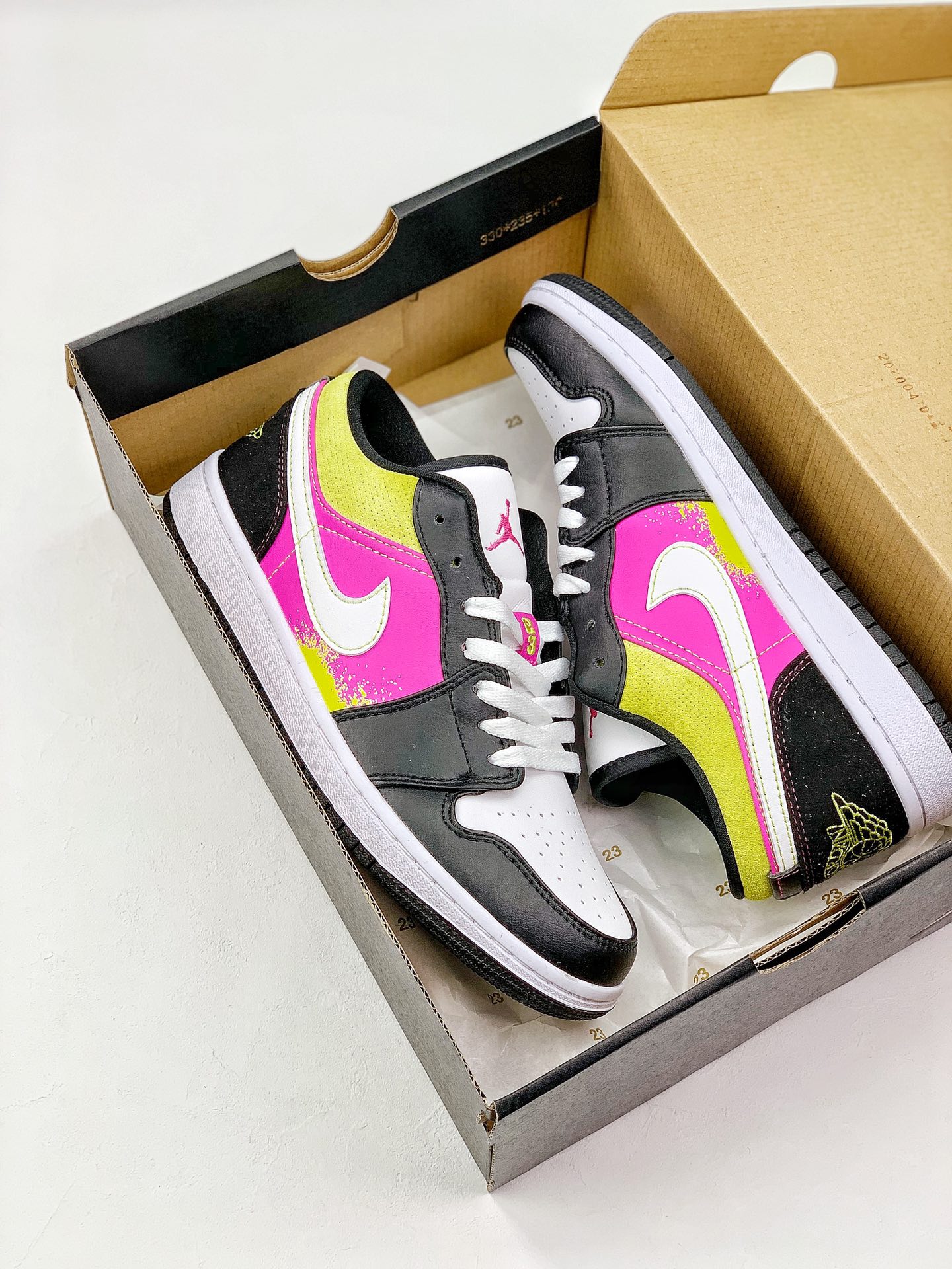 220 Air Jordan 1 Low 原装版本  CW5564-001