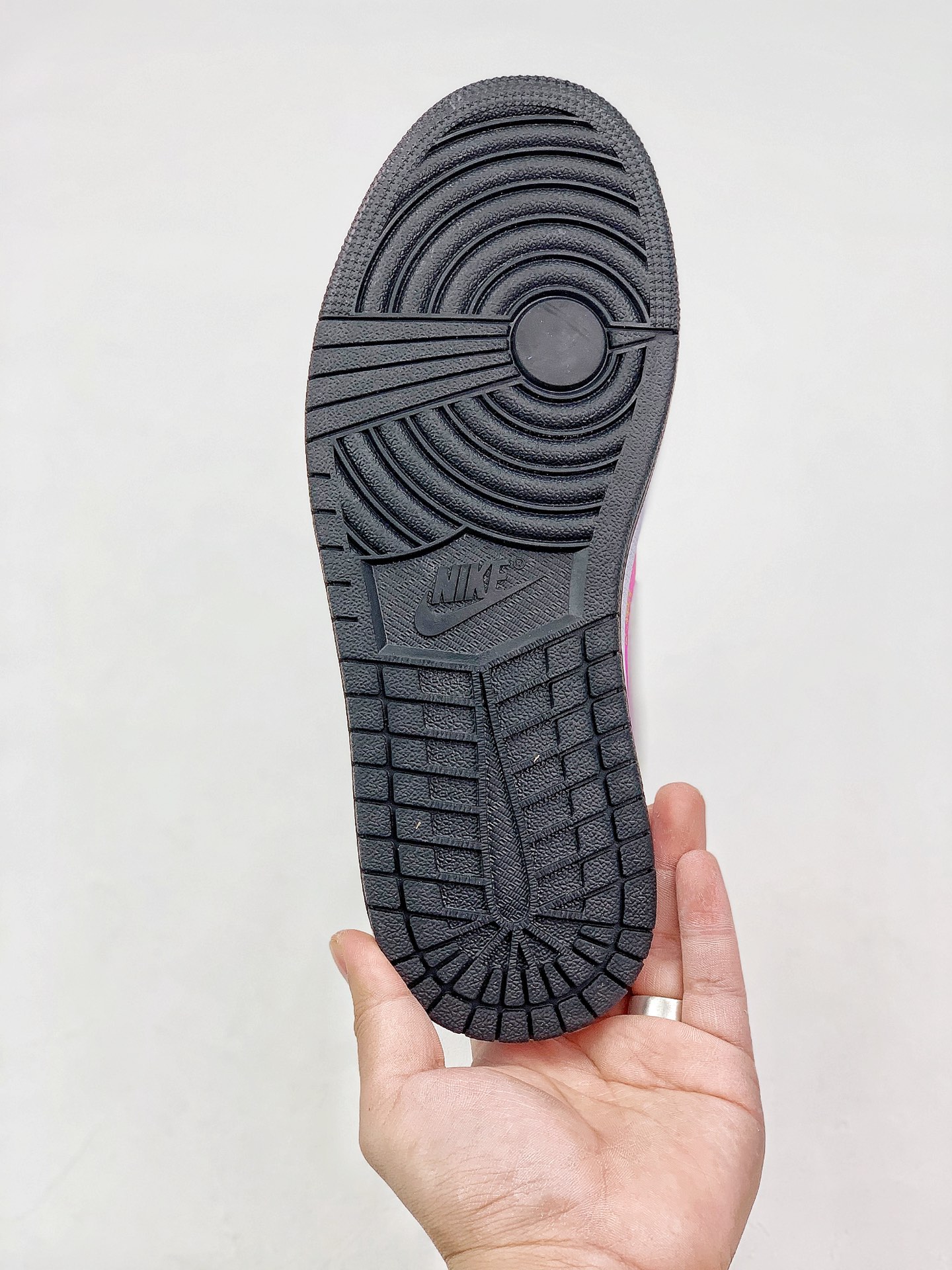 220 Air Jordan 1 Low 原装版本  CW5564-001