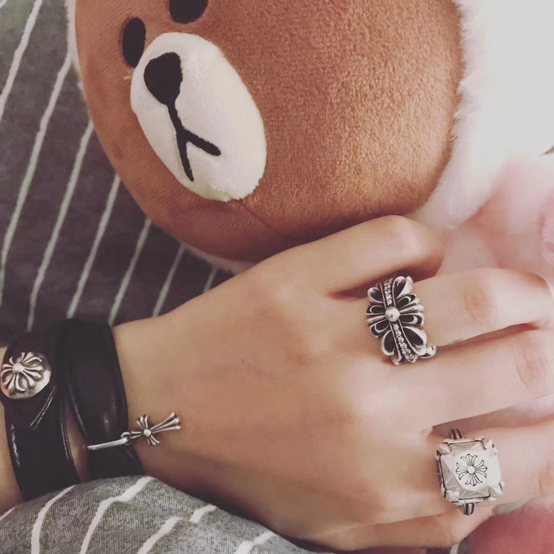 Chrome Hearts 开版 认准独家拍摄 （MZ）Chrome hearts 克罗心蝴蝶花钻石切面戒指