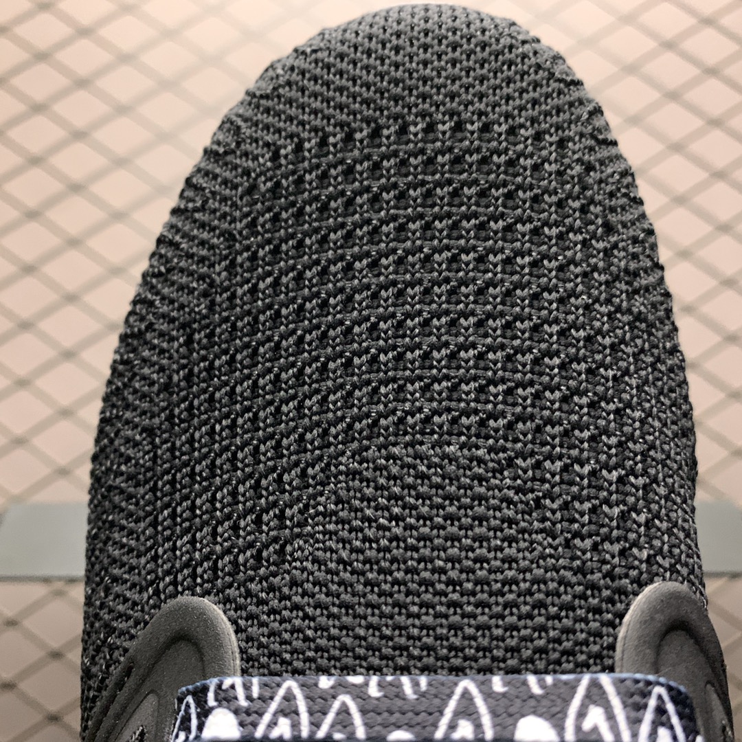 220 Adidas 阿迪达斯 Ultra Boost 20 超弹力爆米花中底休闲跑步鞋 FX8895 超弹力缓震BOOST中底