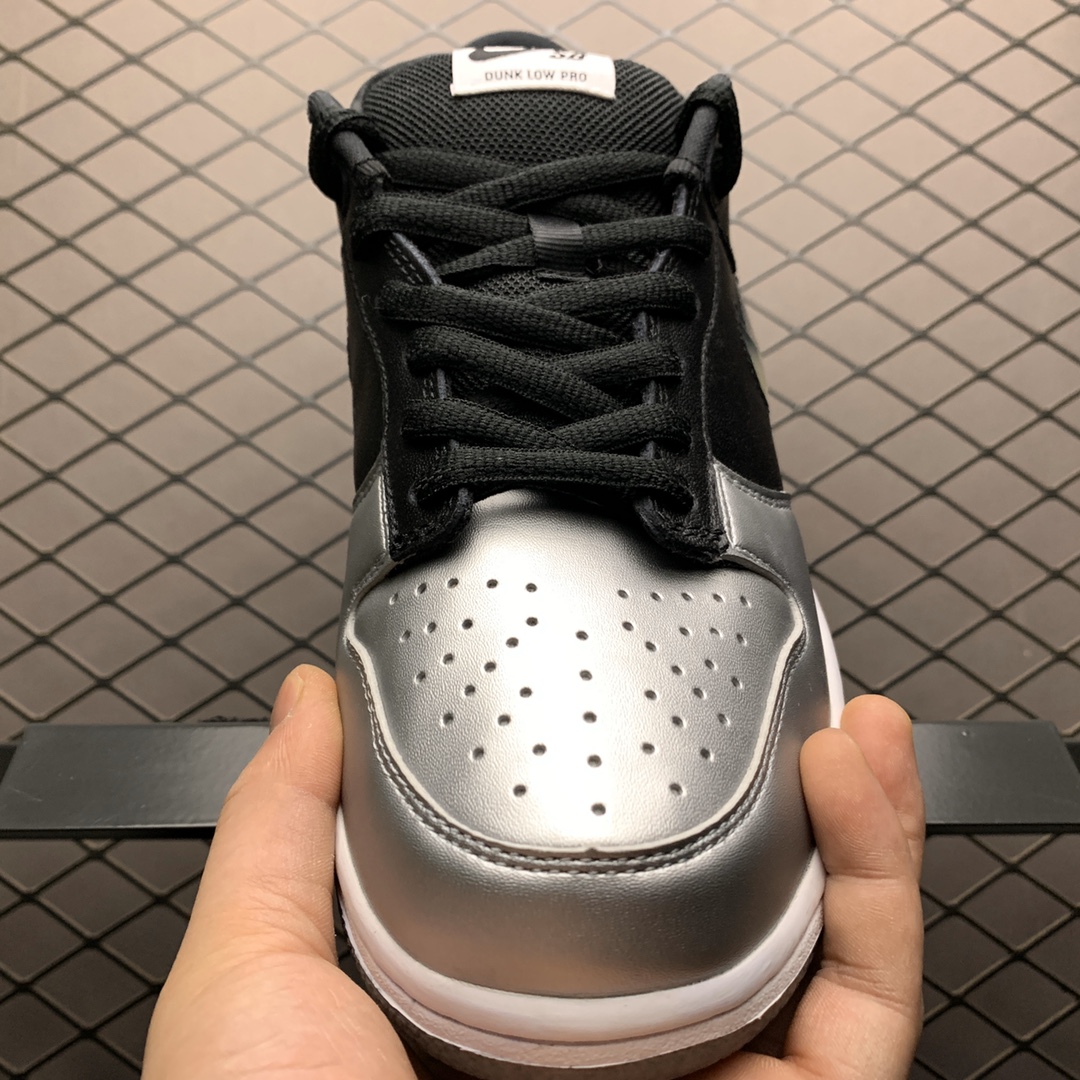 160 Supreme X Nike SB Dunk Low 黑银配色 CK3480-001