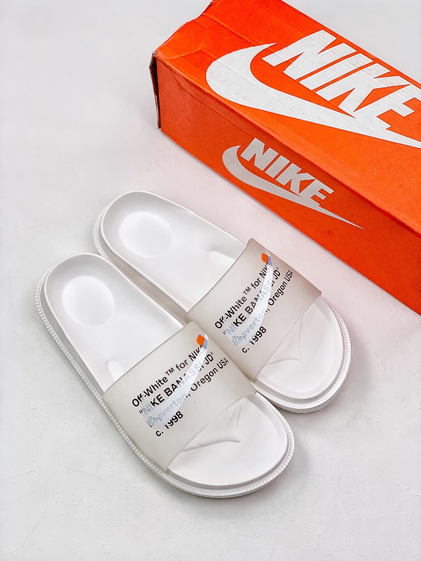 60 Nike BENASSI JDI Logo 夏季搭配