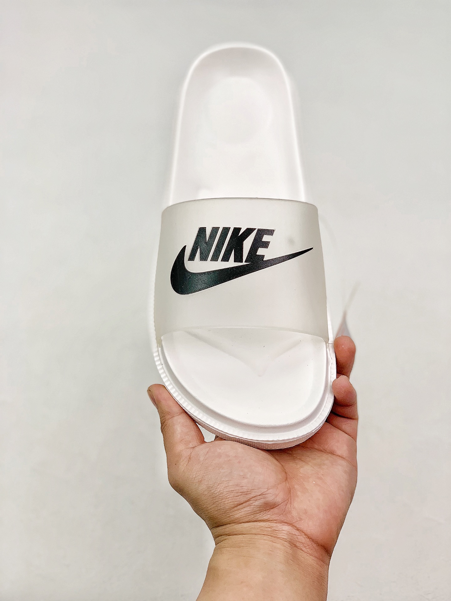60 Nike BENASSI JDI Logo 夏季搭配