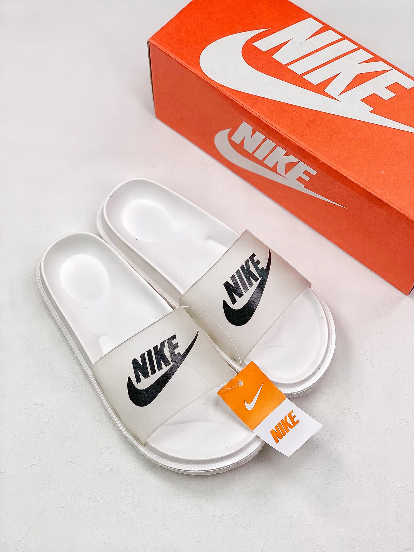 60 Nike BENASSI JDI Logo 夏季搭配