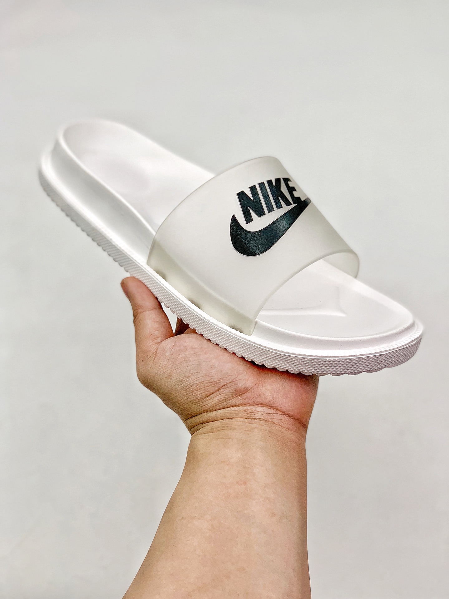60 Nike BENASSI JDI Logo 夏季搭配