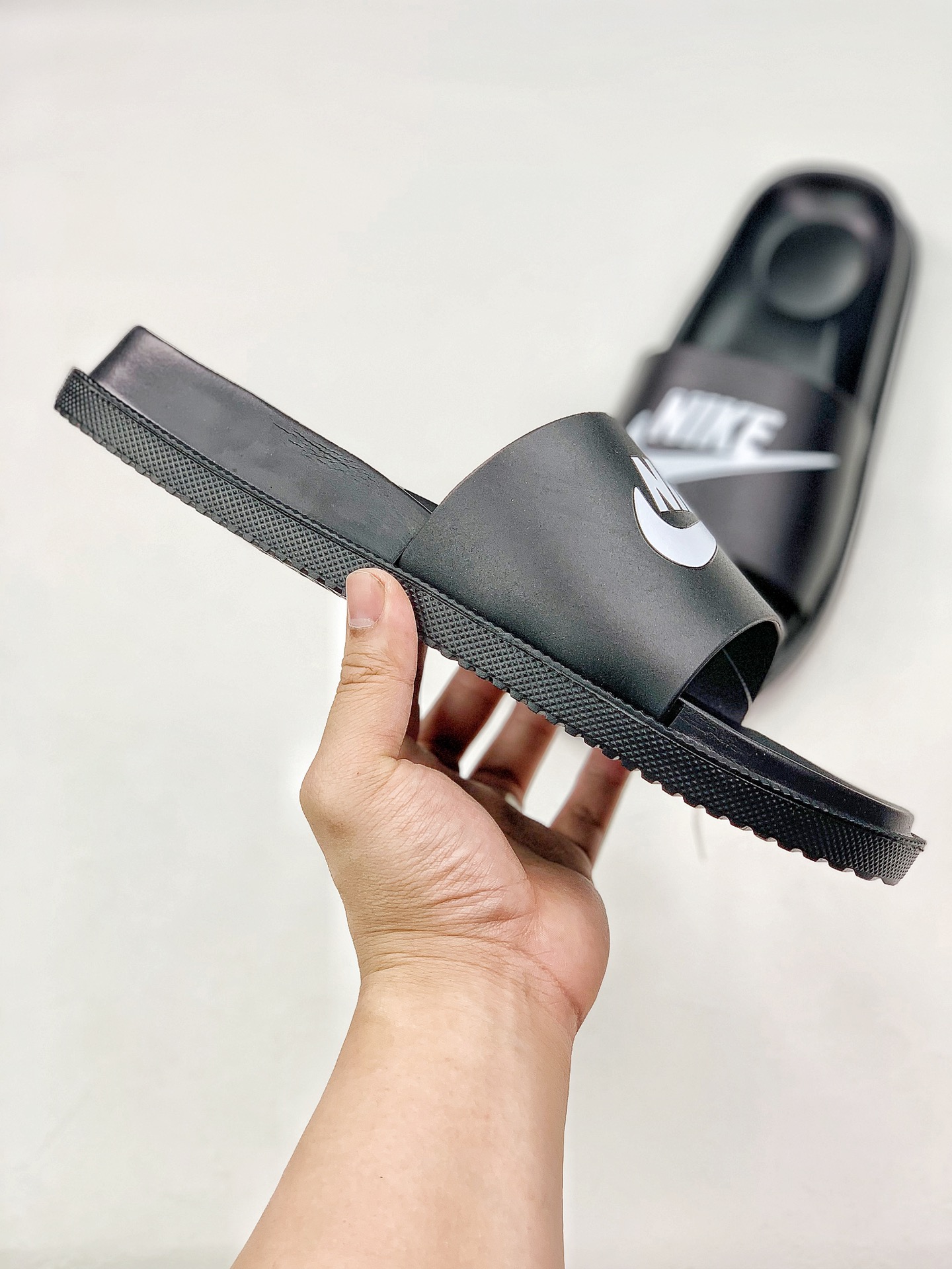 60 Nike BENASSI JDI Logo 夏季搭配