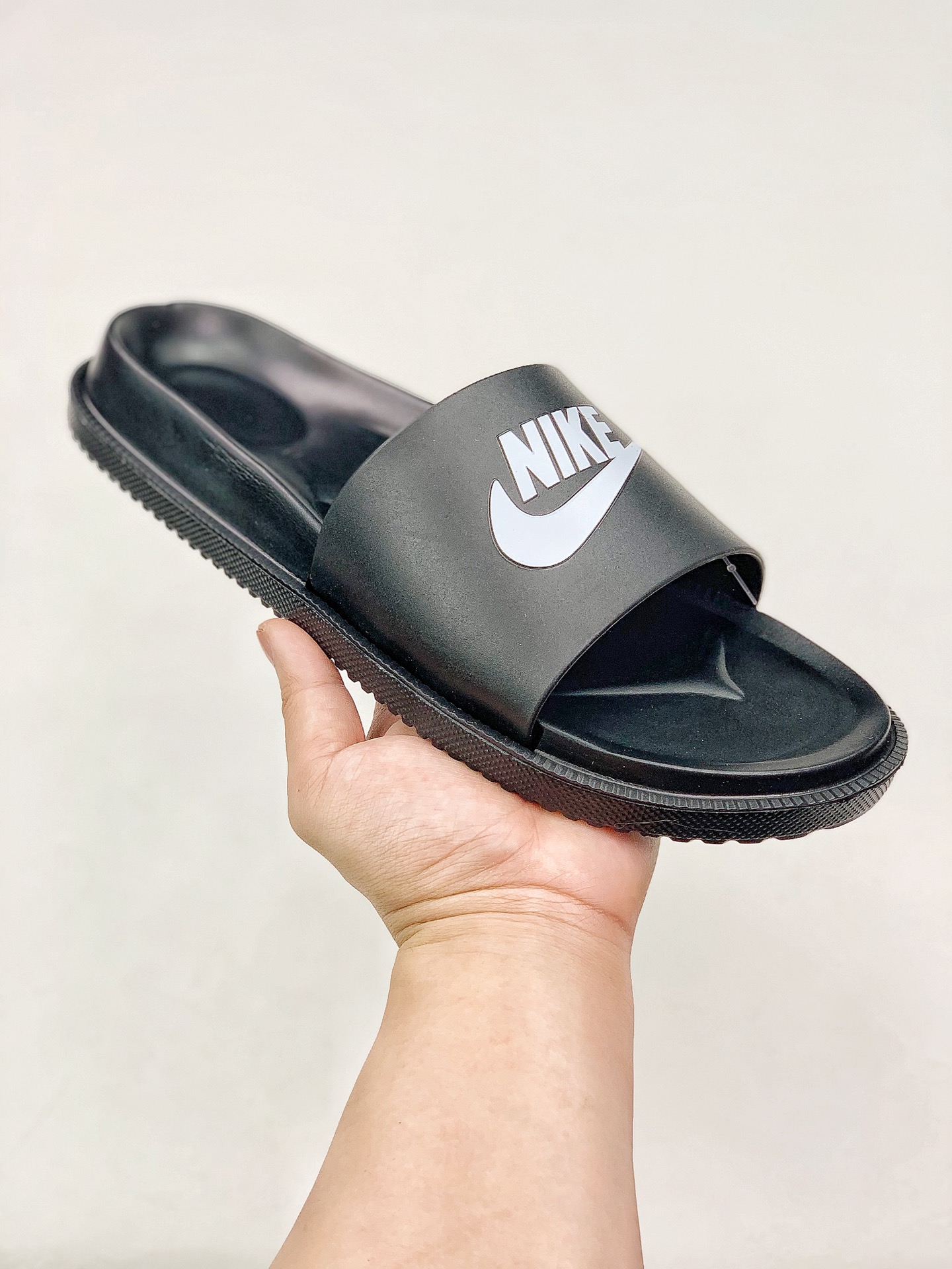 60 Nike BENASSI JDI Logo 夏季搭配
