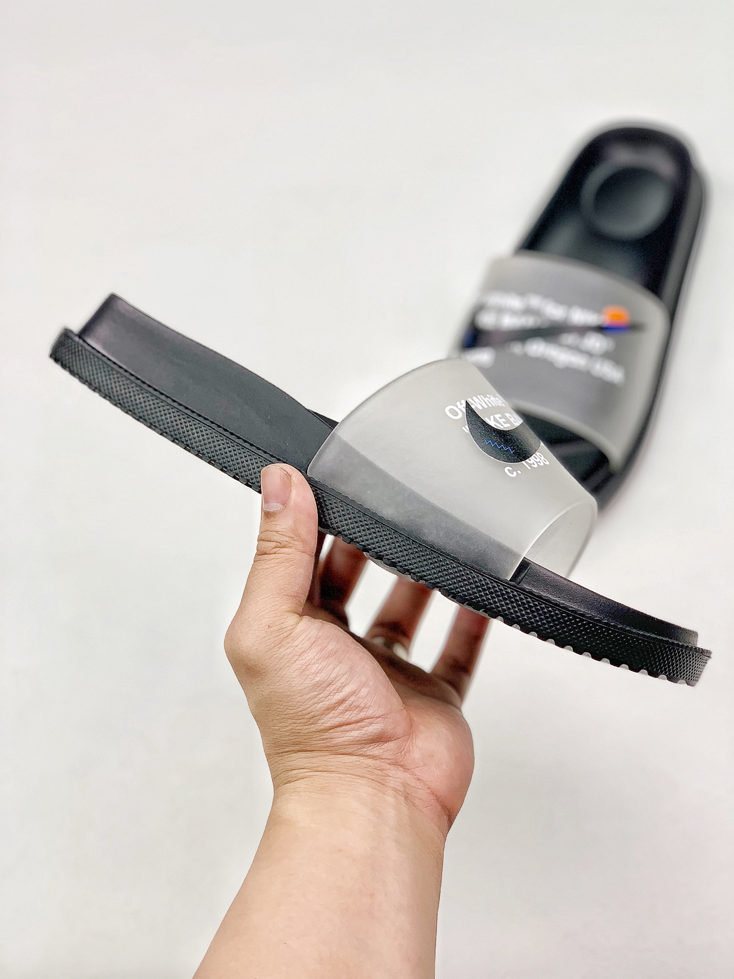 60 Nike BENASSI JDI Logo 夏季搭配