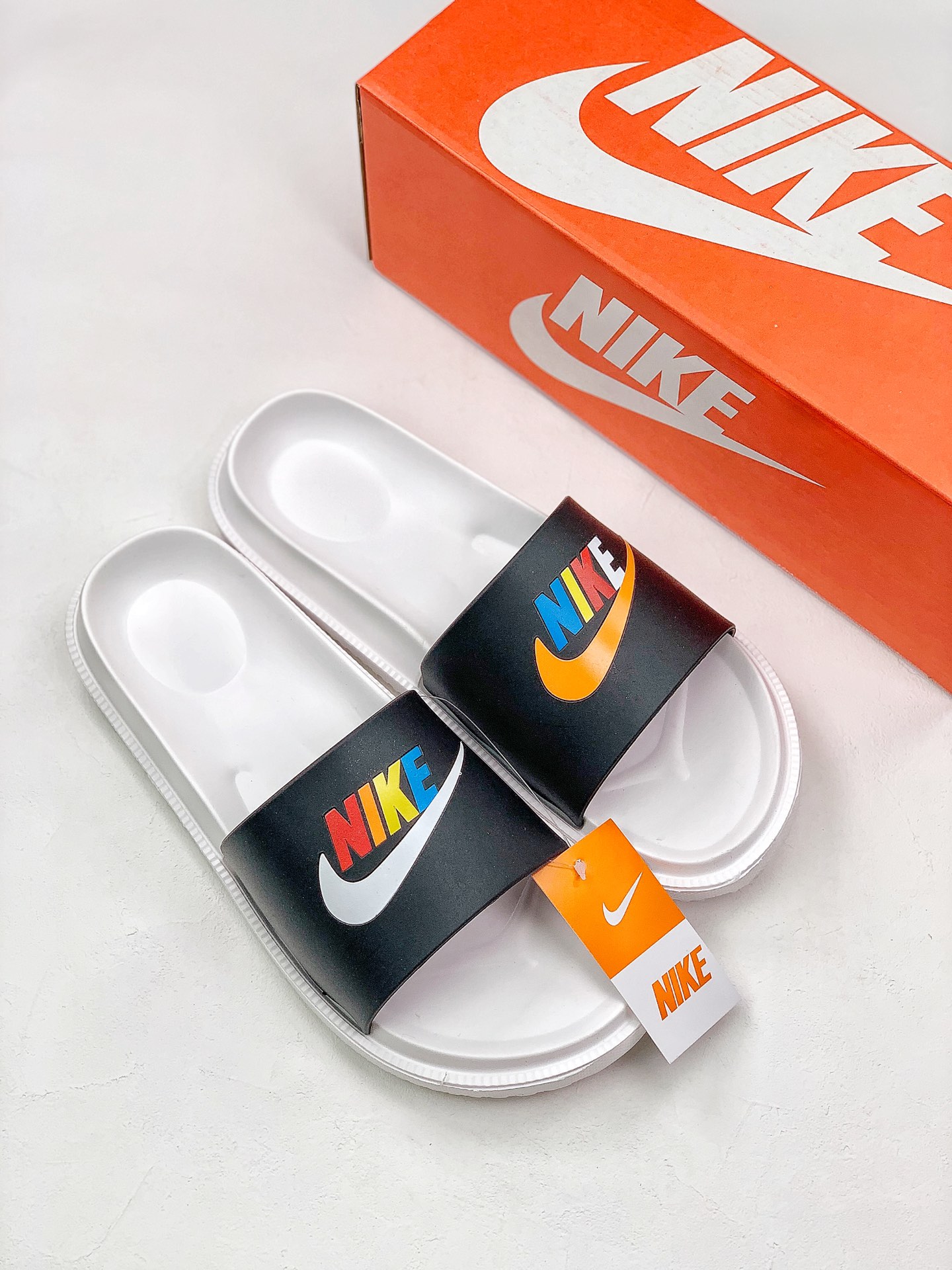 60 Nike BENASSI JDI Logo 夏季搭配