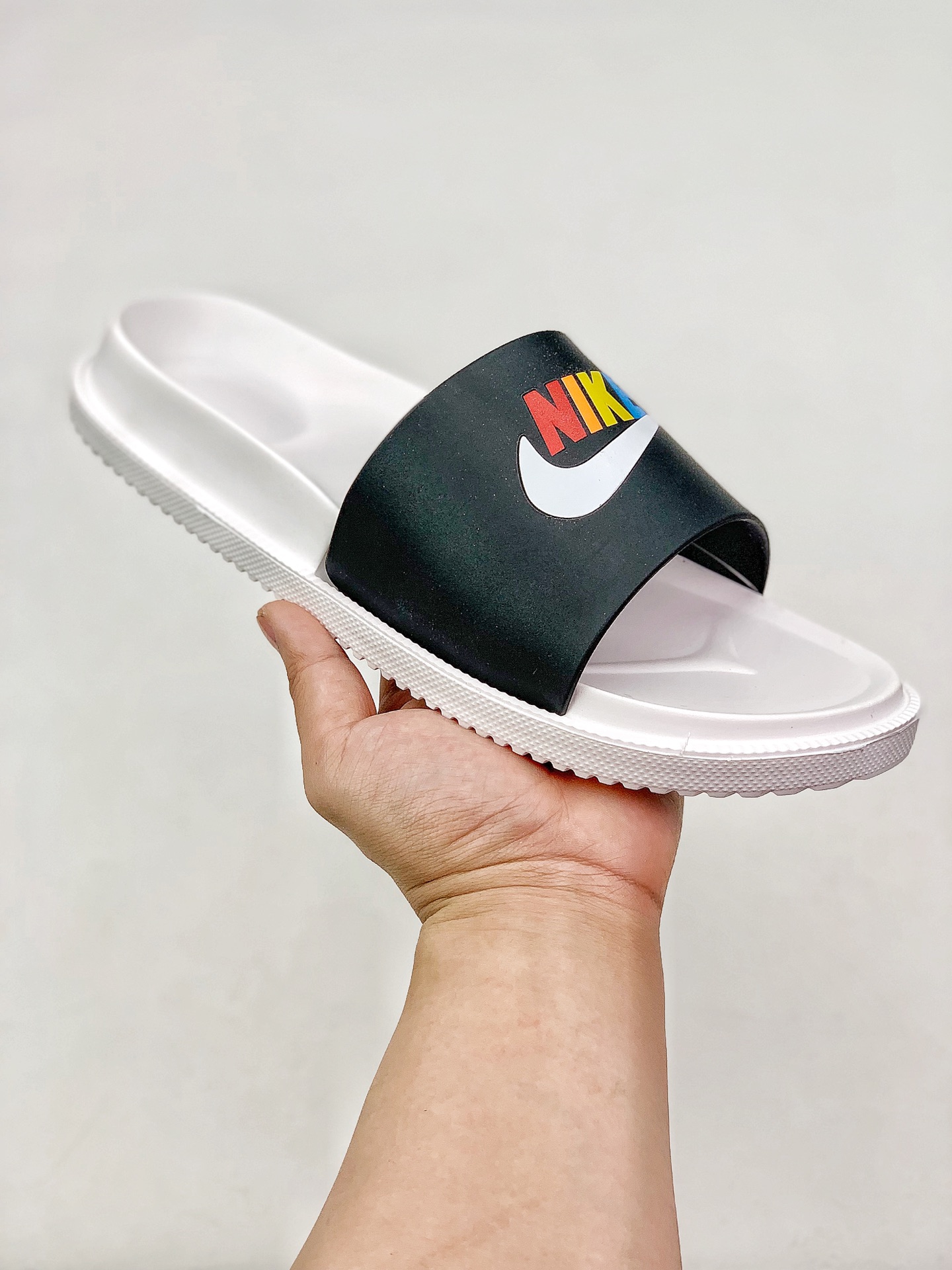 60 Nike BENASSI JDI Logo 夏季搭配