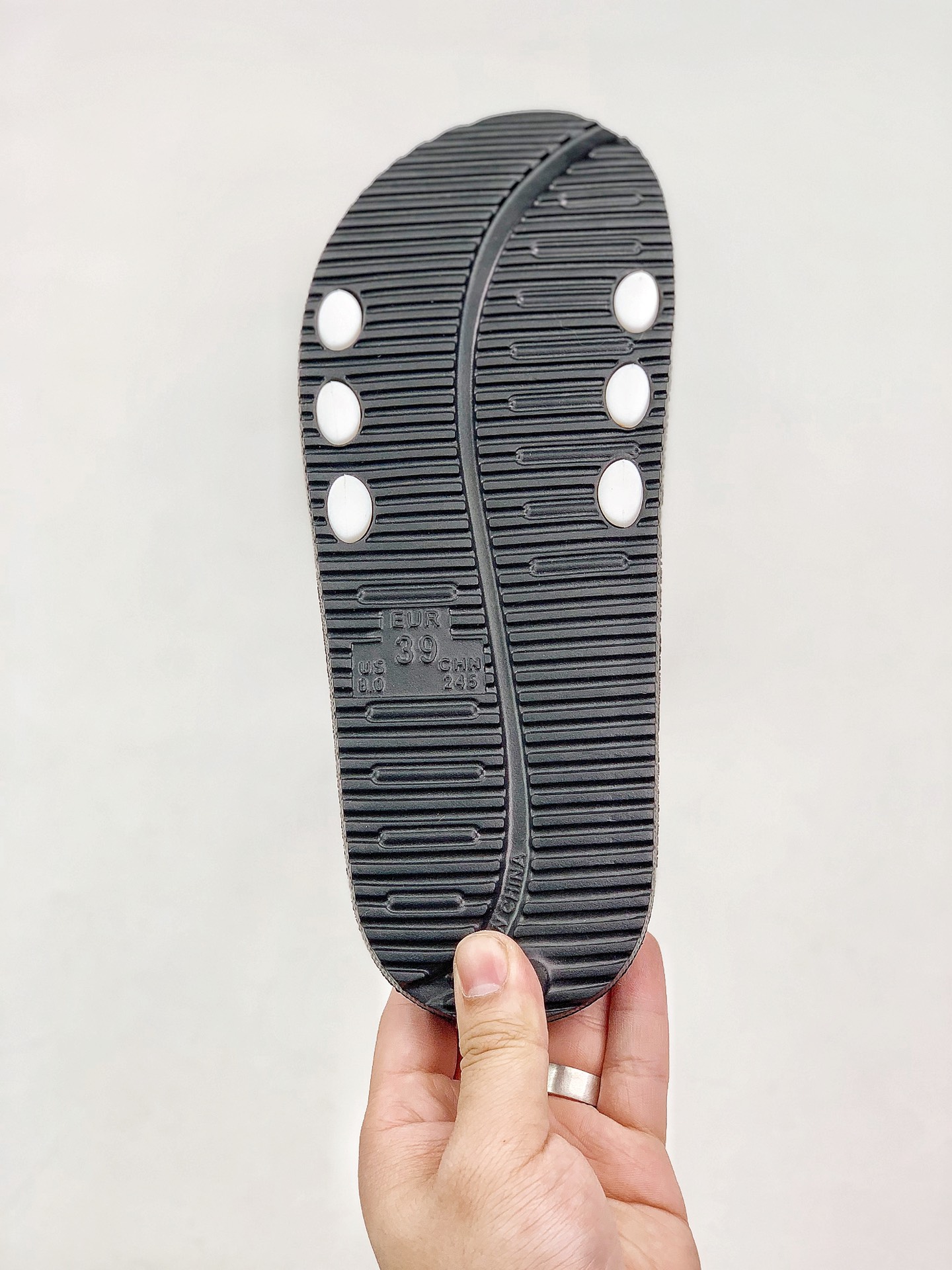 60 Nike BENASSI JDI Logo 夏季搭配