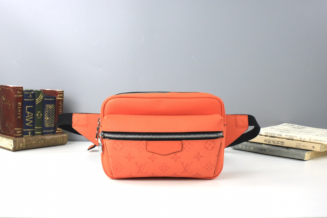 Louis Vuitton LV Outdoor Belt Bags & Fanny Packs M30430