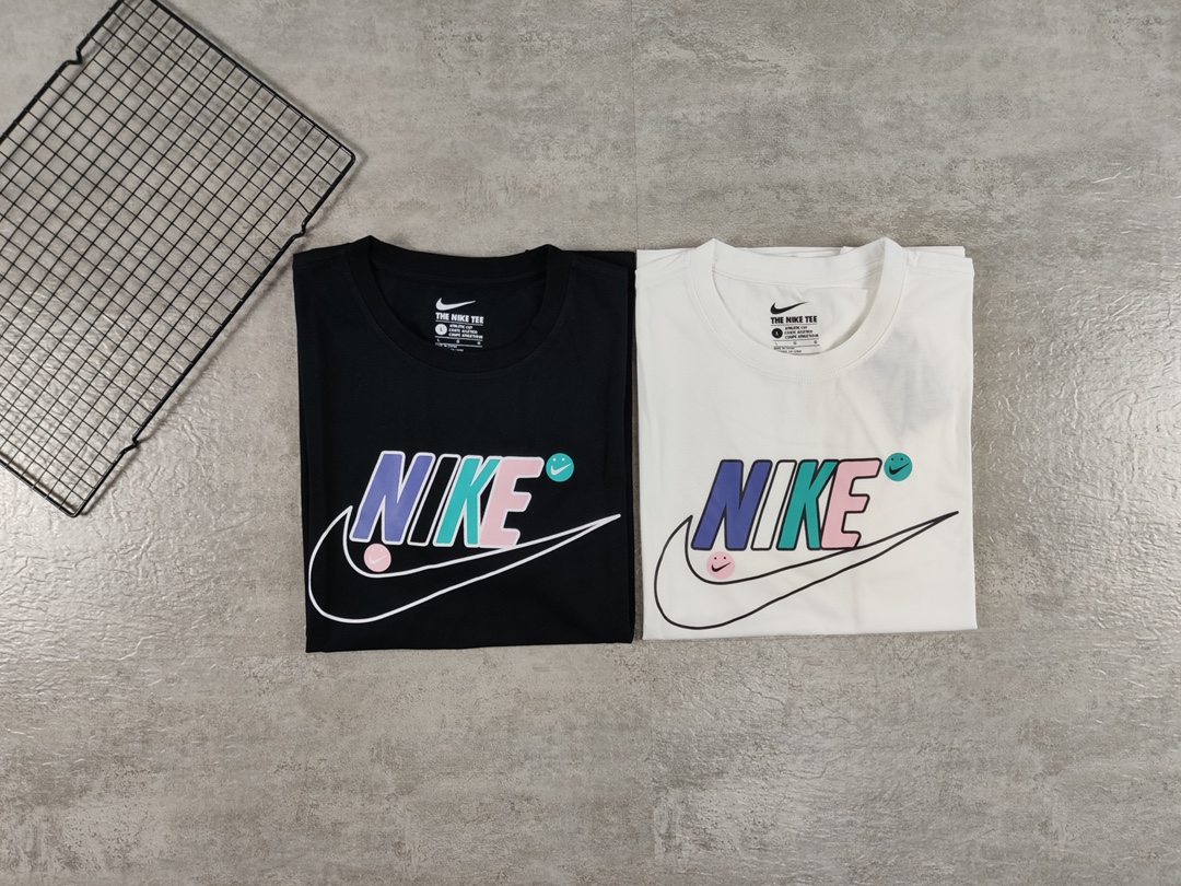 35 nike东京限定彩色logo笑脸短袖t恤,趣味十足!笑脸元