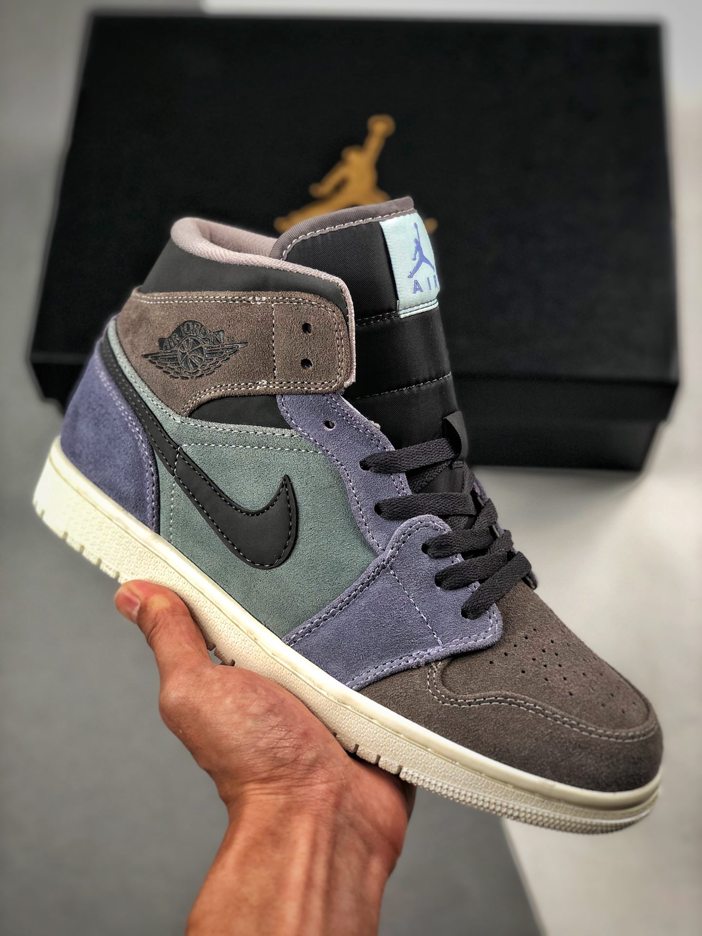 Soporte contra reembolso Air Jordan 1 Mid Morado Ceniza Original de fábrica Básicamente indistinguible de los…