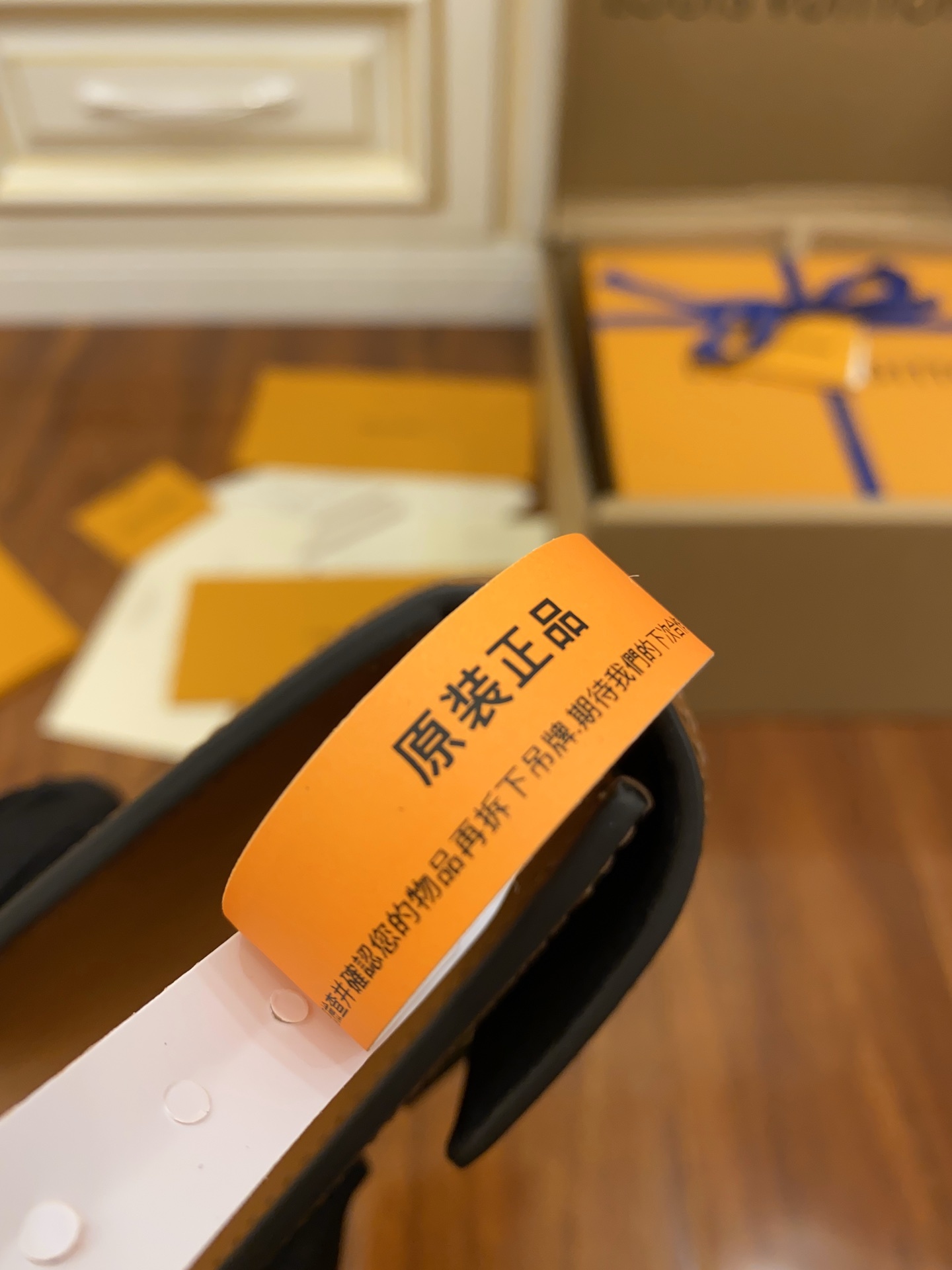 独家首发型号M68746特级加强版品质提升.专柜同步电子芯片内码礼品袋保护纸铜版电子标签合格证皮料是正品