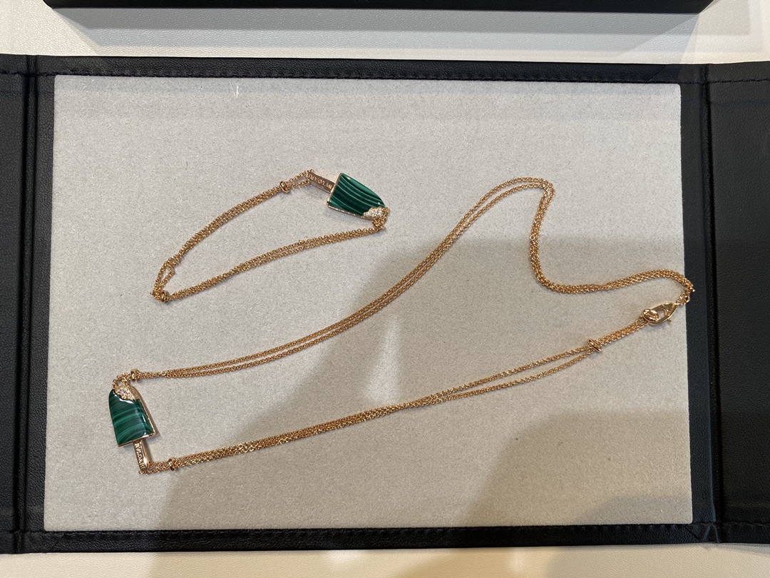 Bvlgari necklace