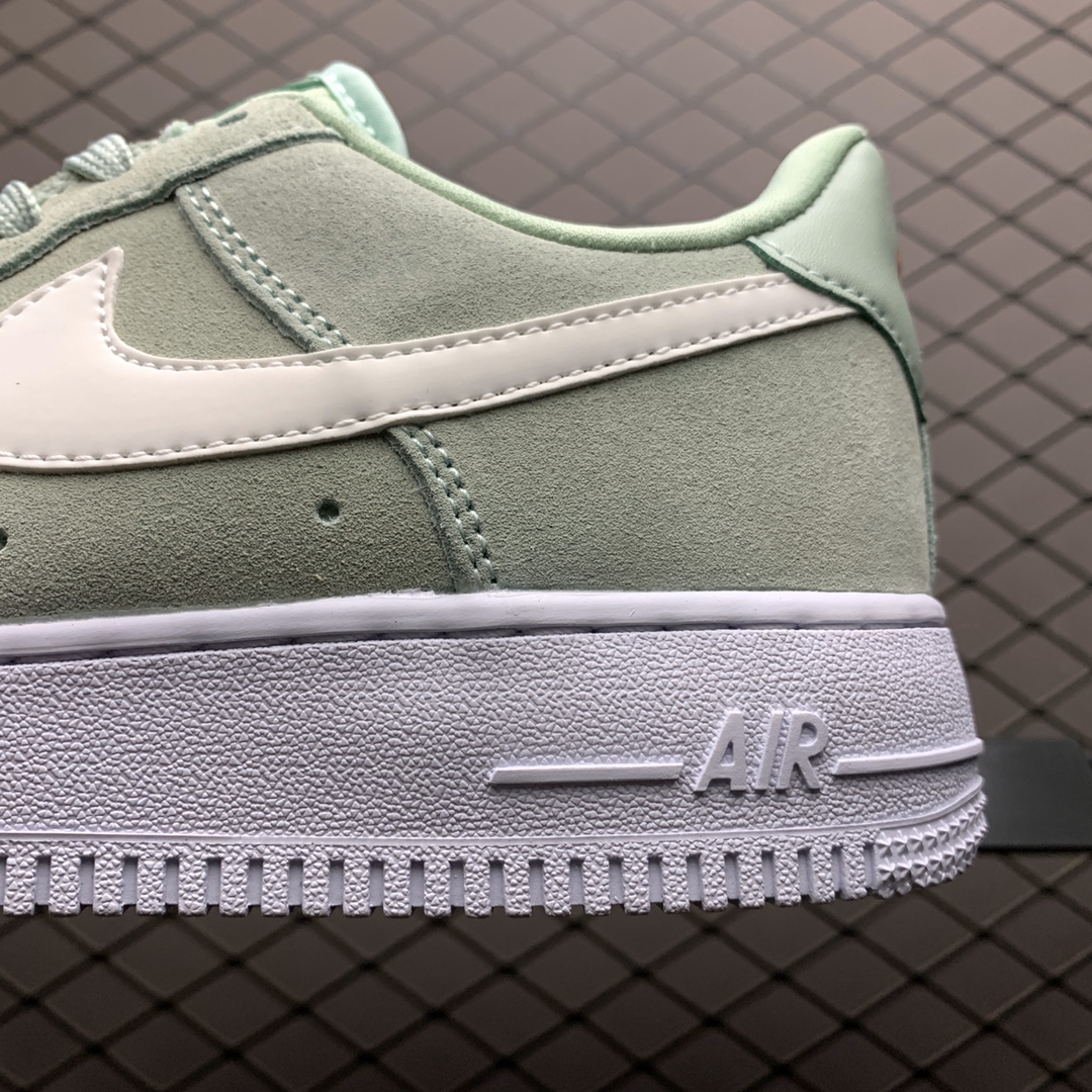 220 Nike Air Force 1 '07 空军一号低帮运动休闲板鞋 CV3026-300