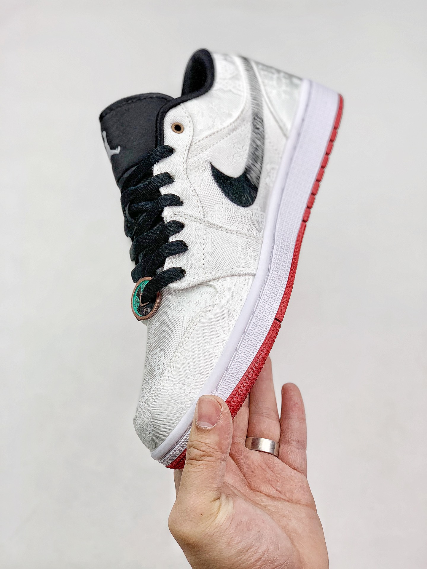 220 Air Jordan 1 Low   CU2804-100