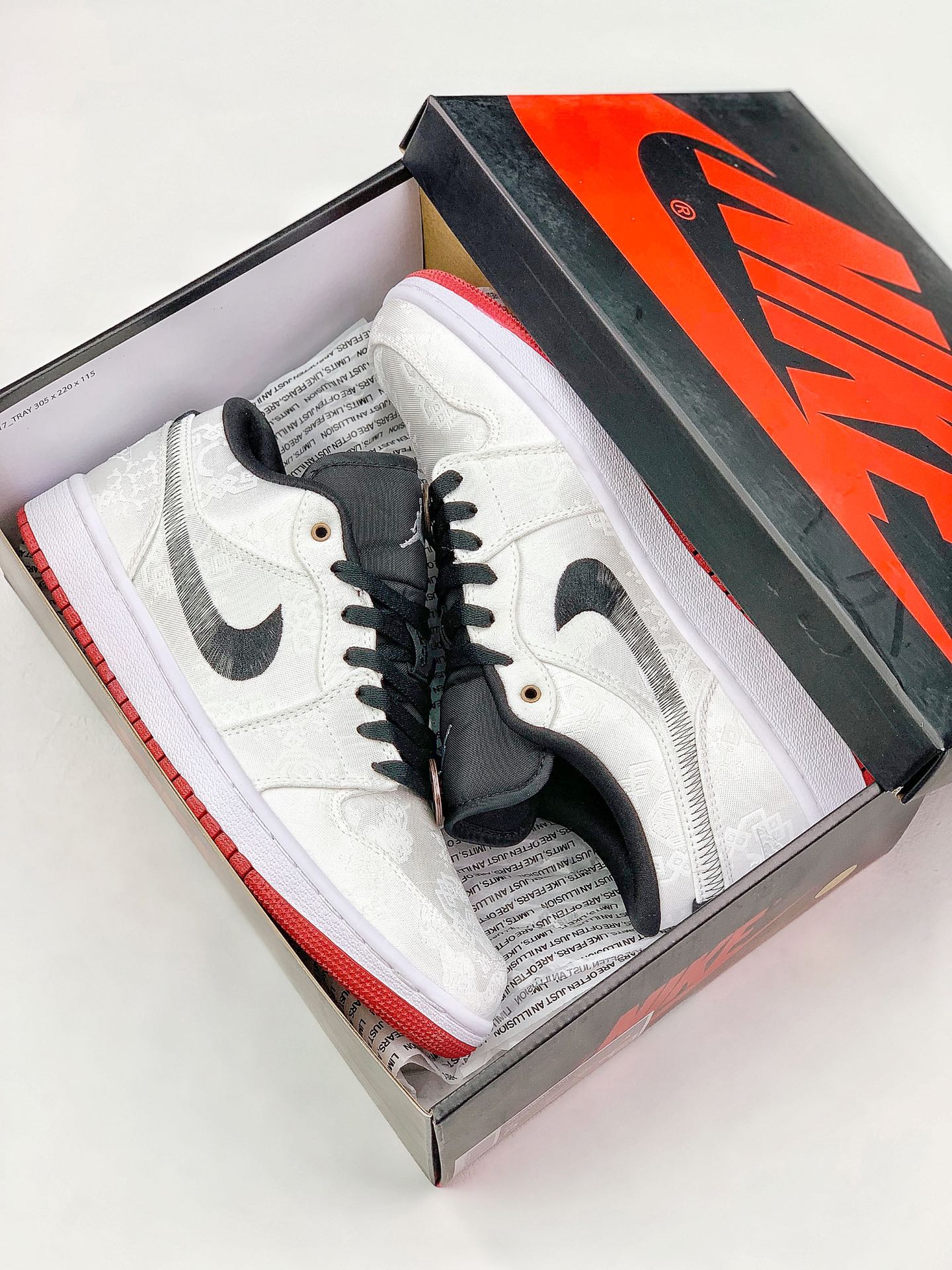 220 Air Jordan 1 Low   CU2804-100