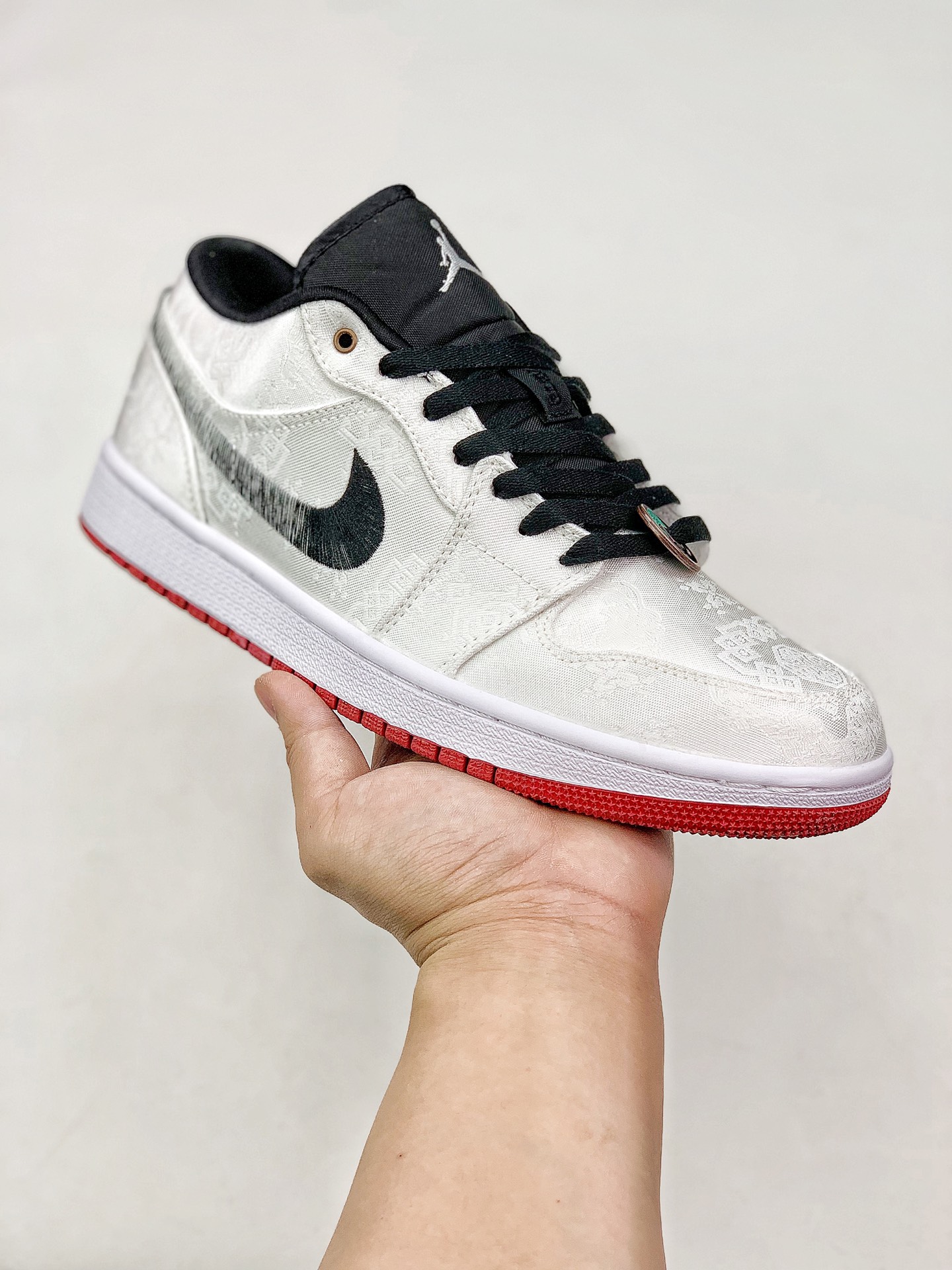 220 Air Jordan 1 Low   CU2804-100